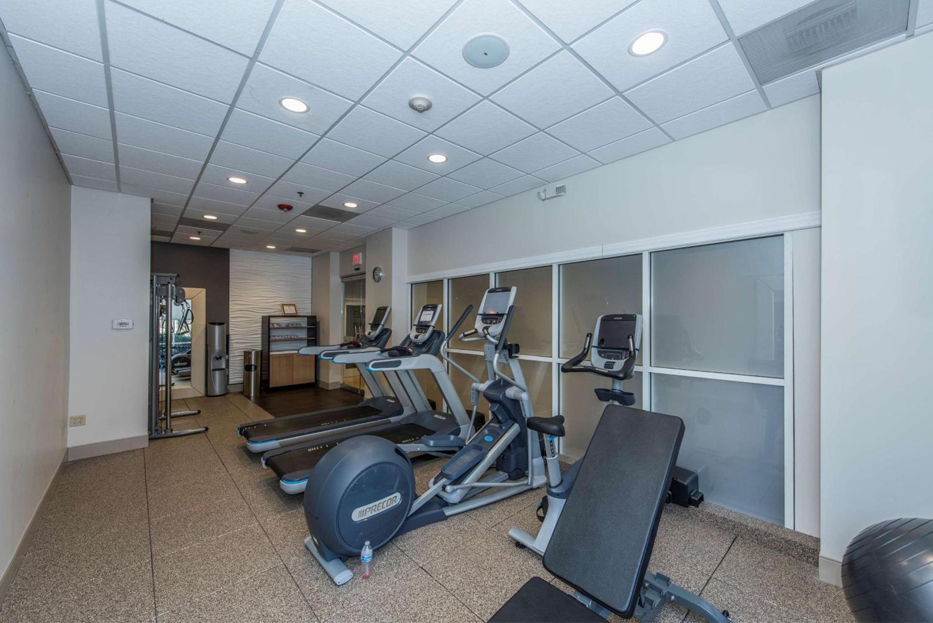DoubleTree by Hilton North Charleston - Convention Center photo 23