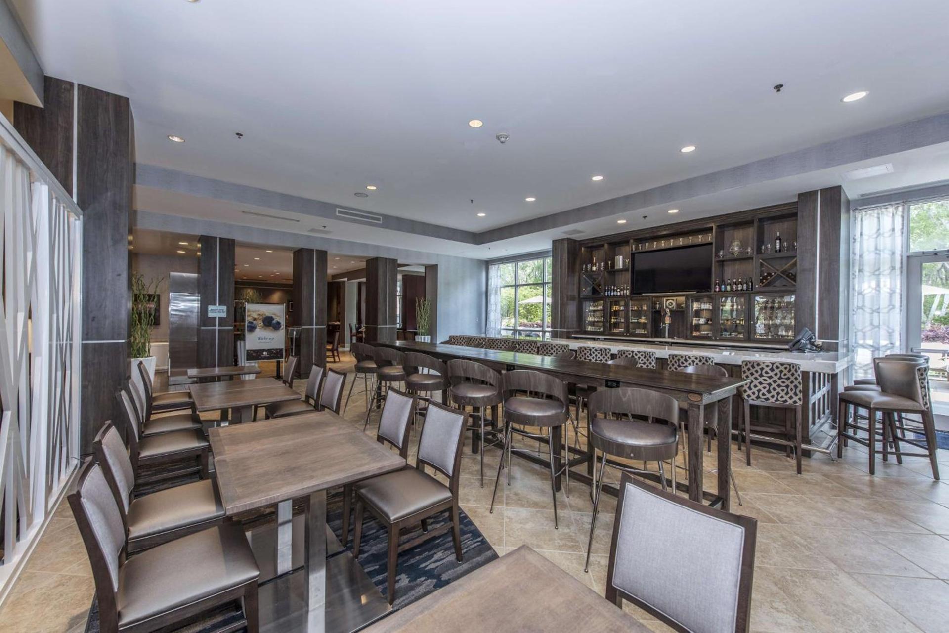 DoubleTree by Hilton North Charleston - Convention Center photo 40