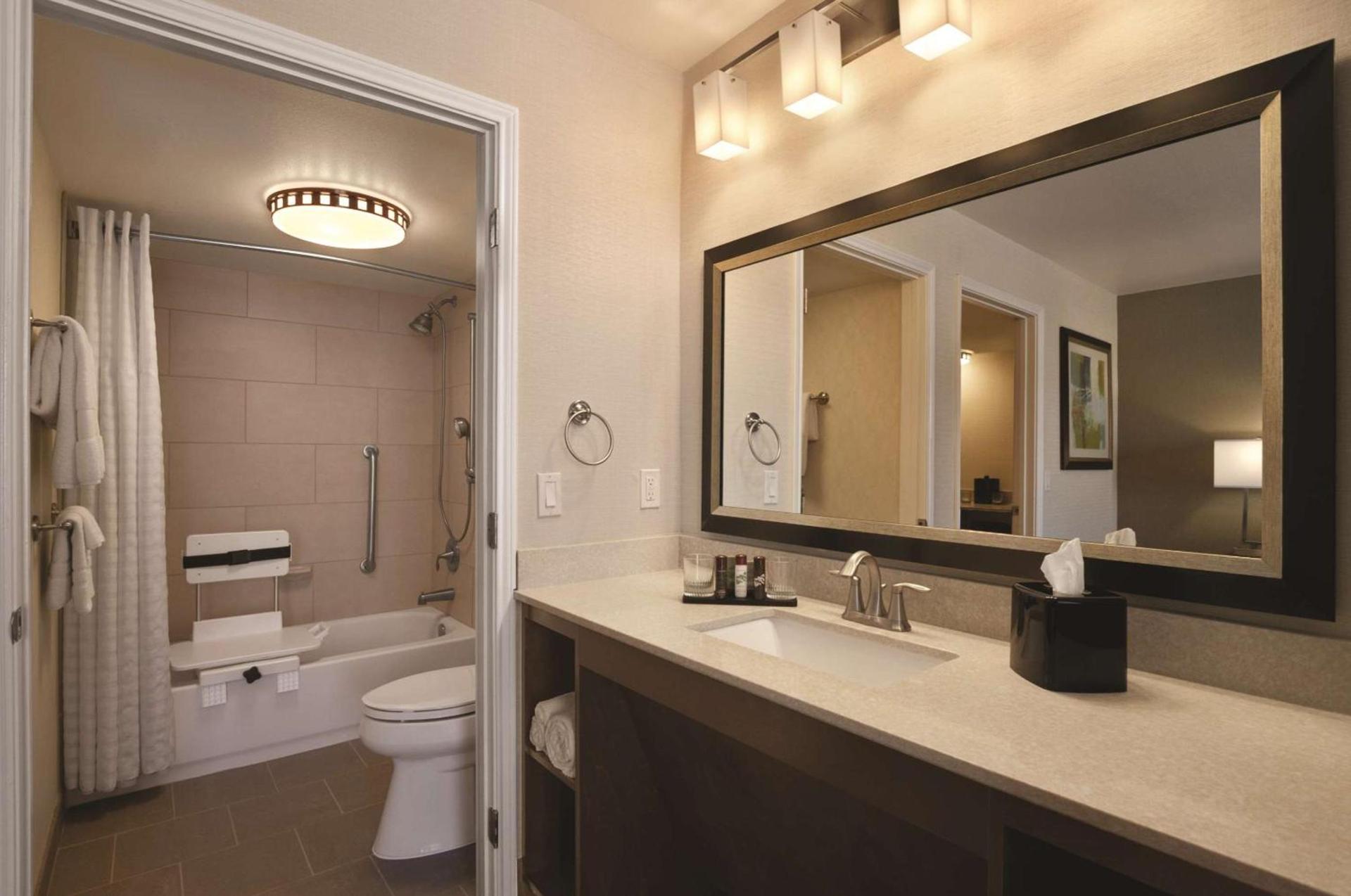 Embassy Suites Corpus Christi photo 31