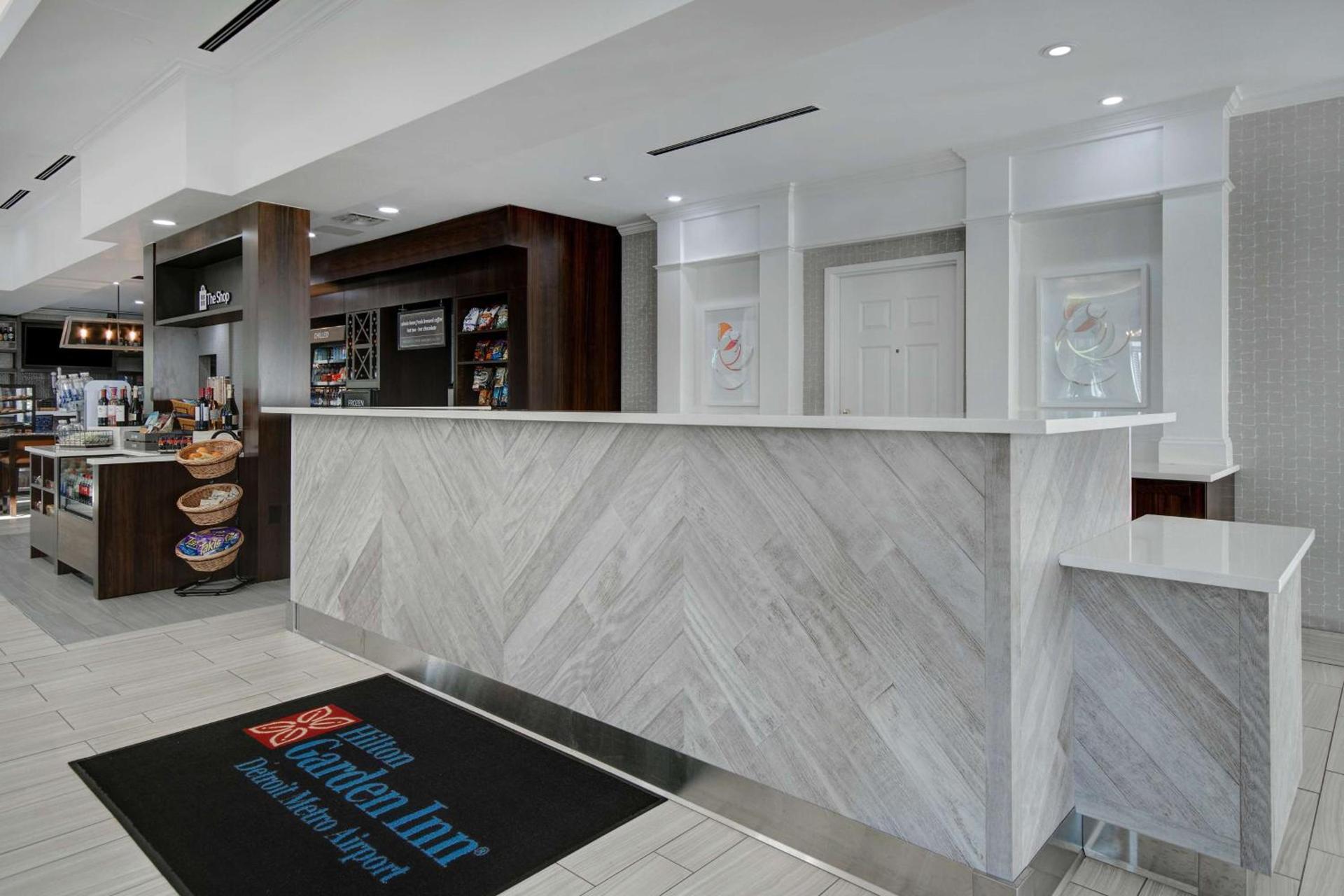Hilton Garden Inn Detroit Metro Airport photo 4