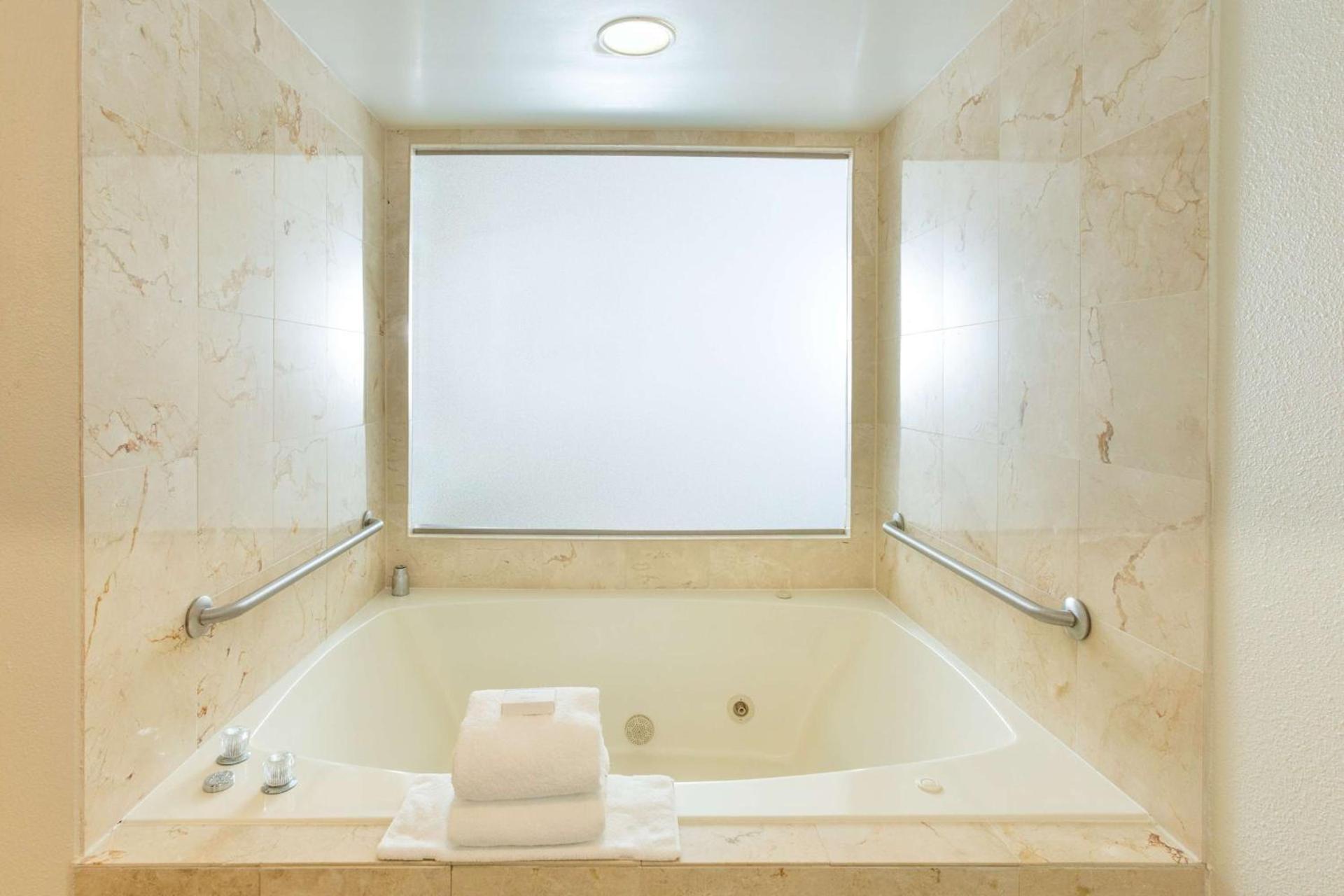Hilton Garden Inn Daytona Beach Airport photo 32