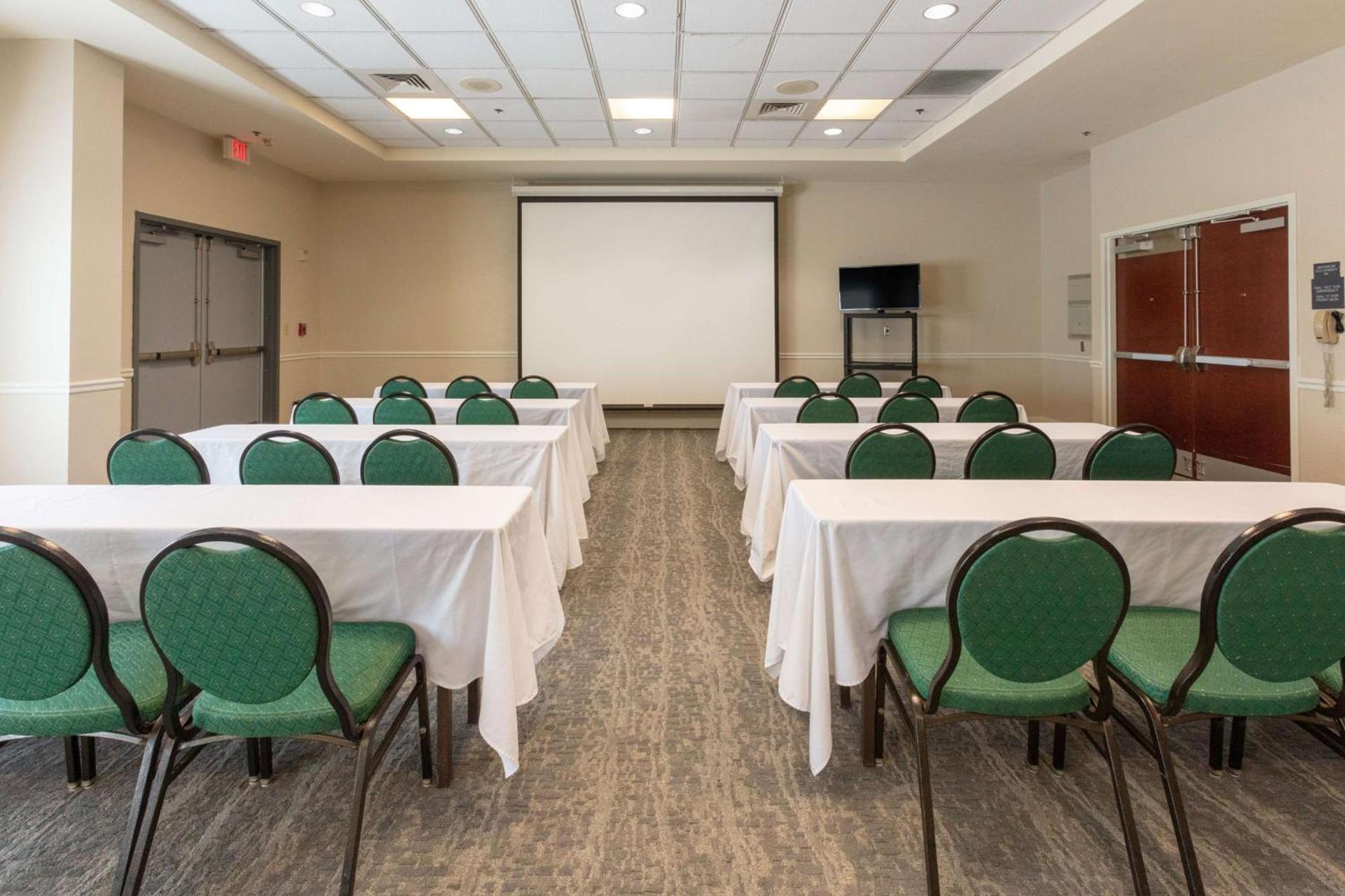 Hilton Garden Inn Daytona Beach Airport photo 53