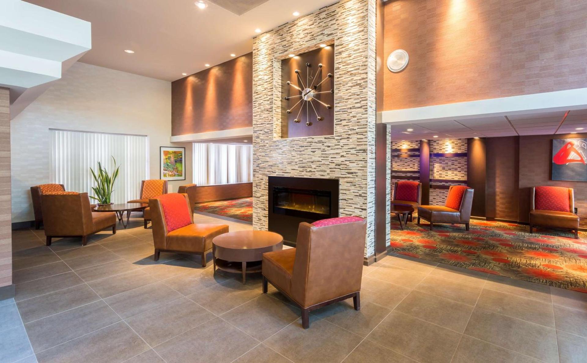 Embassy Suites by Hilton Piscataway Somerset photo 7