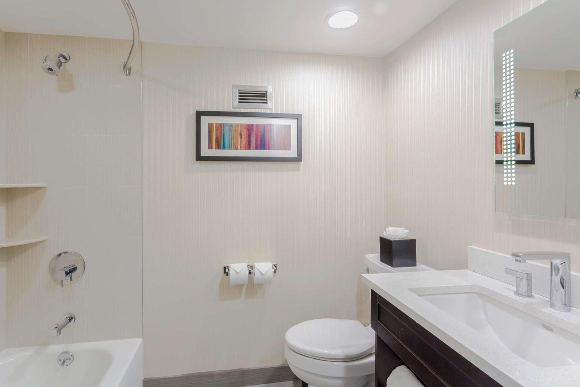 Embassy Suites by Hilton Piscataway Somerset photo 16