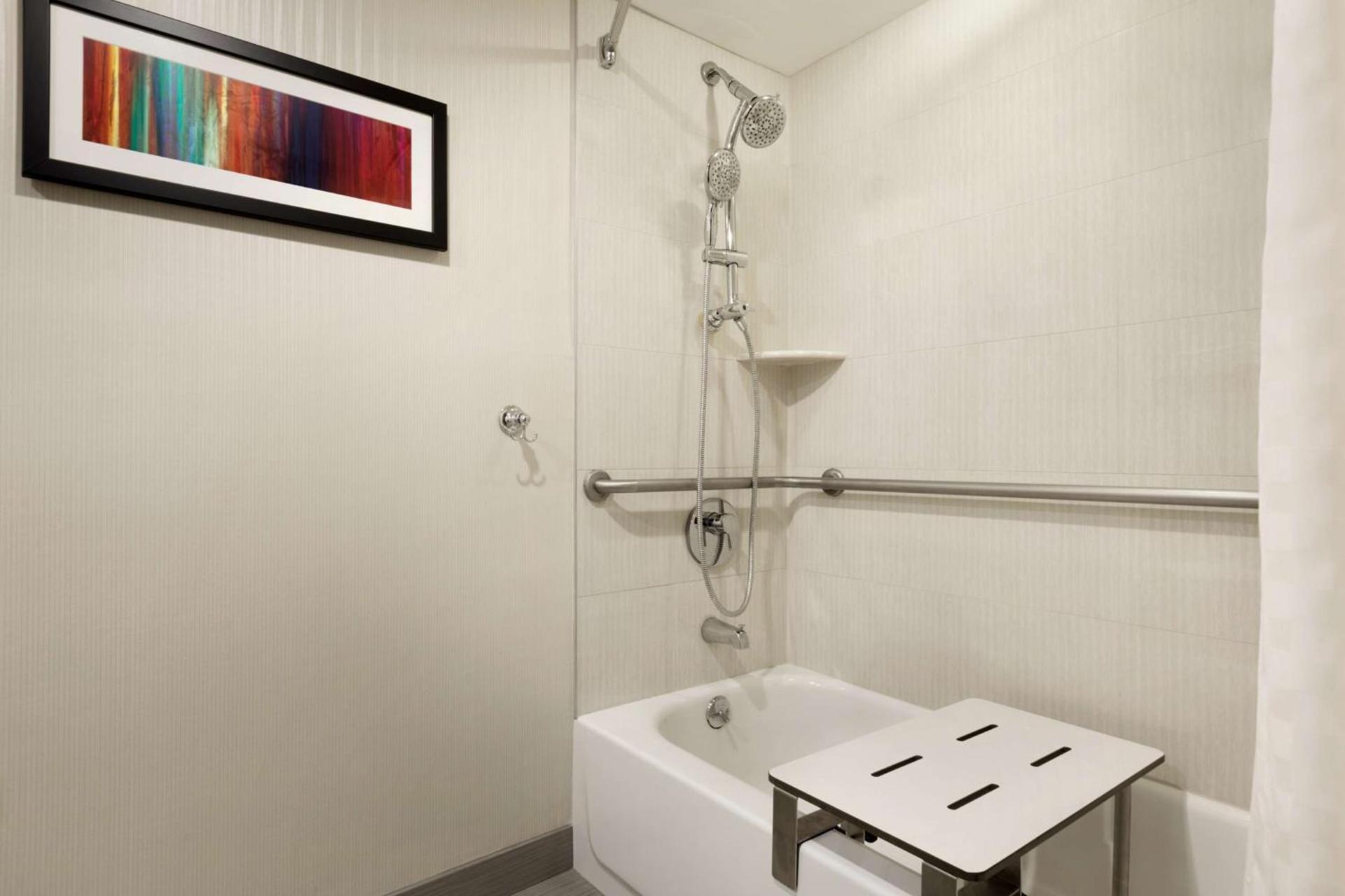 Embassy Suites by Hilton Piscataway Somerset photo 19