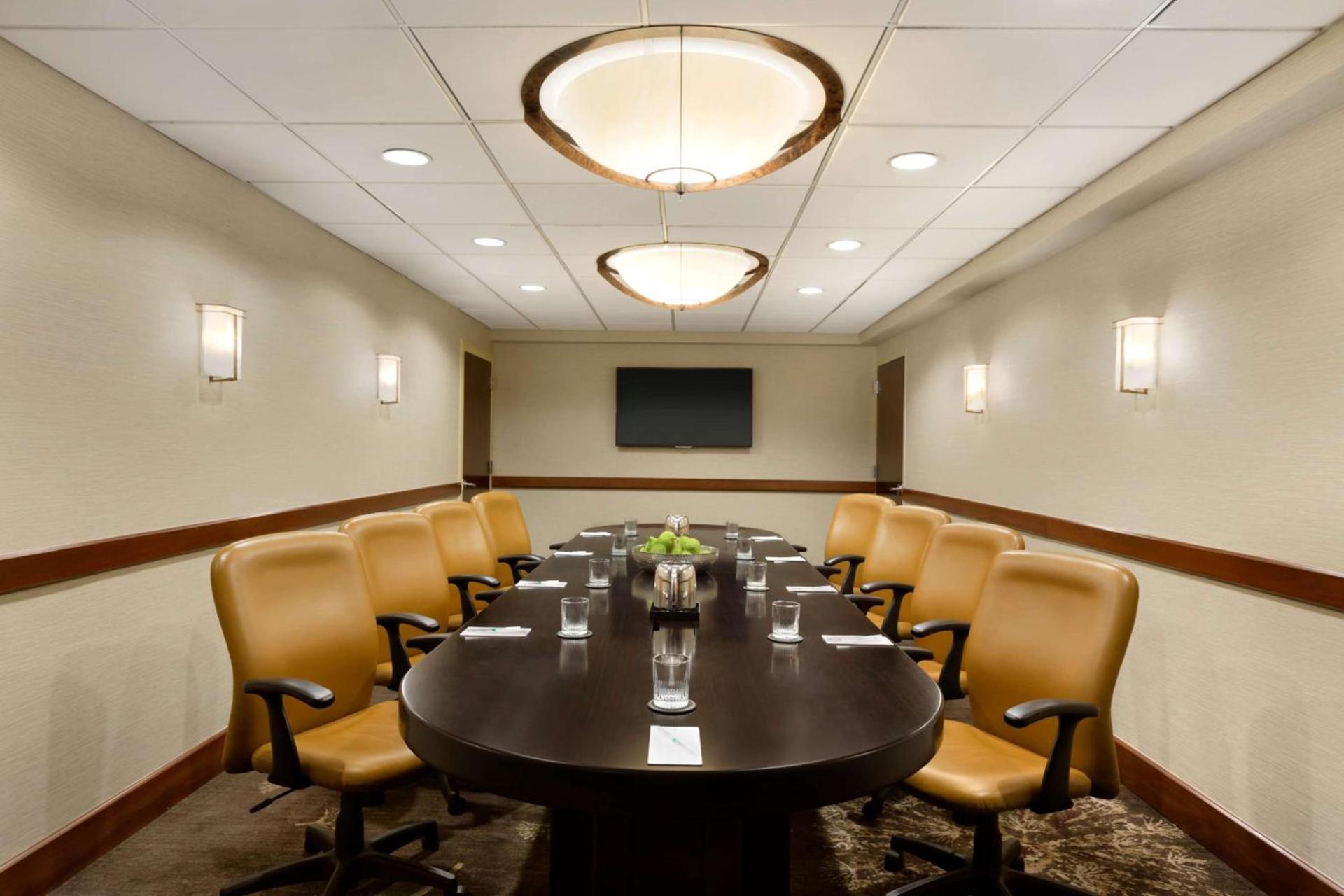 Embassy Suites by Hilton Piscataway Somerset photo 29