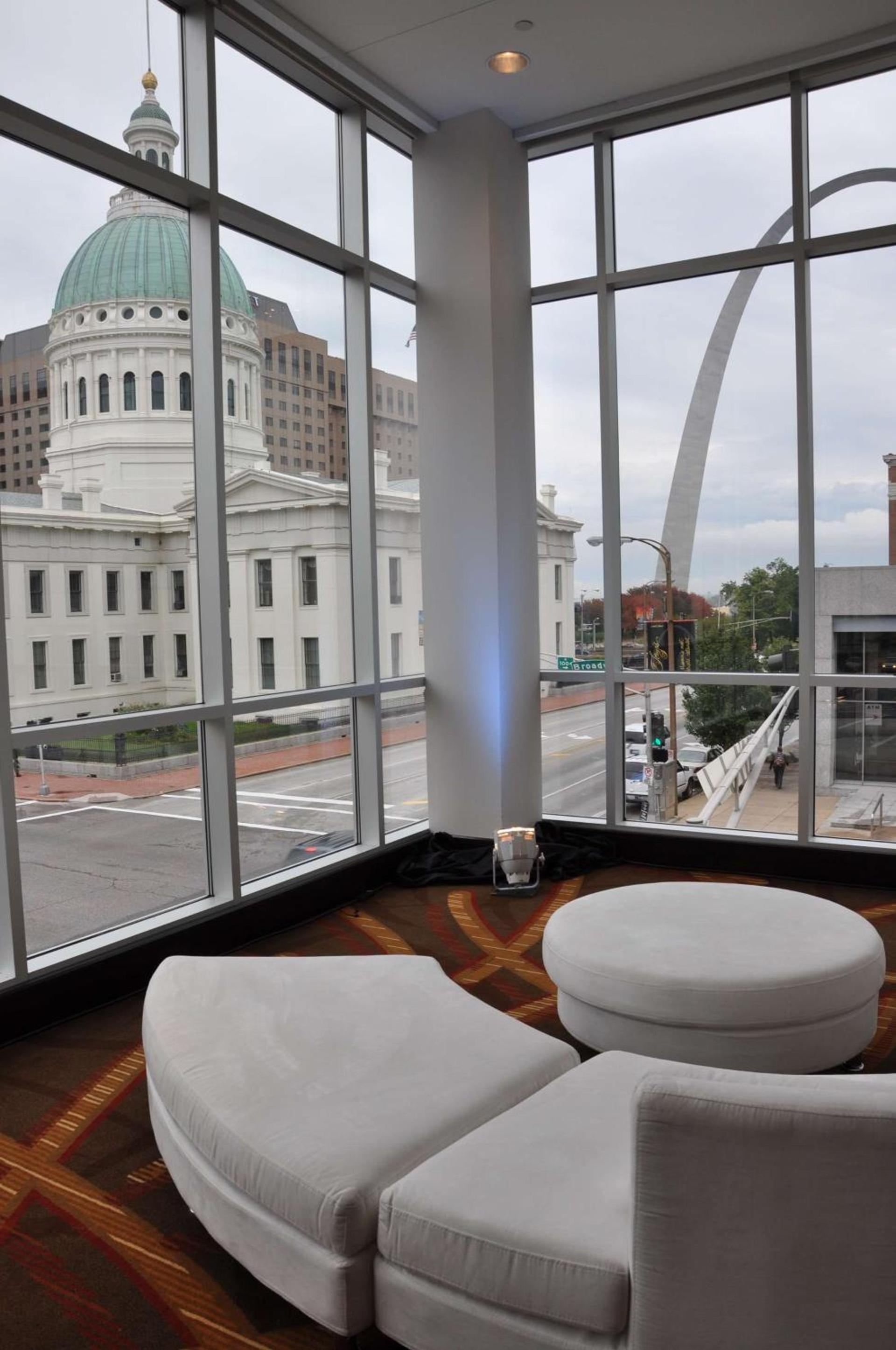 Hilton St. Louis at the Ballpark photo 4