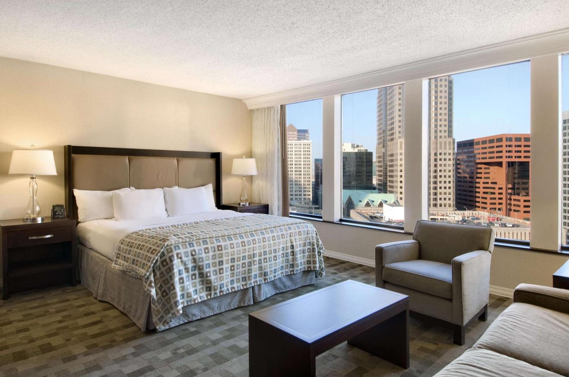 Hilton St. Louis at the Ballpark photo 28