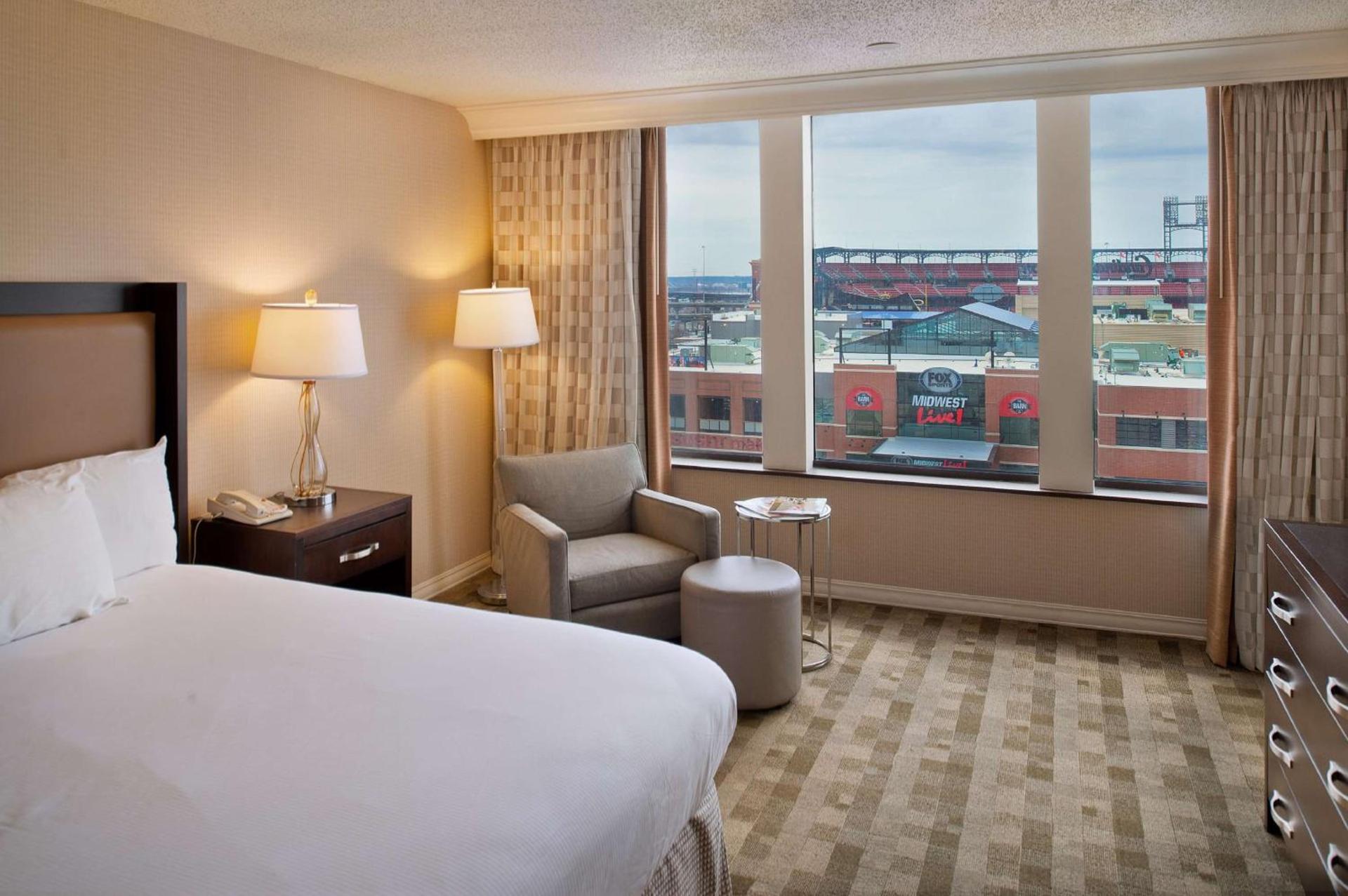 Hilton St. Louis at the Ballpark photo 31