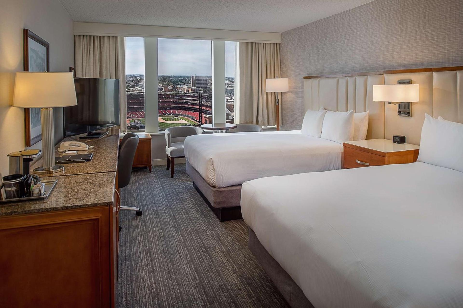 Hilton St. Louis at the Ballpark photo 37