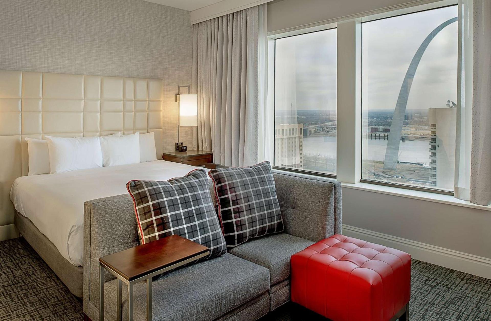 Hilton St. Louis at the Ballpark photo 44