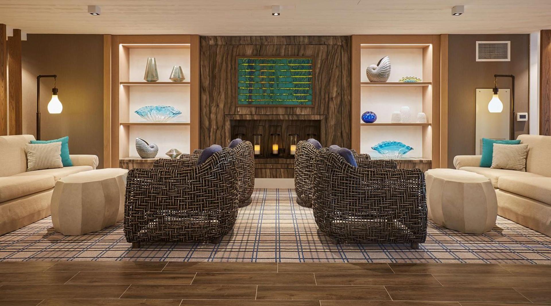 The Waterfront Beach Resort, A Hilton Hotel photo 10