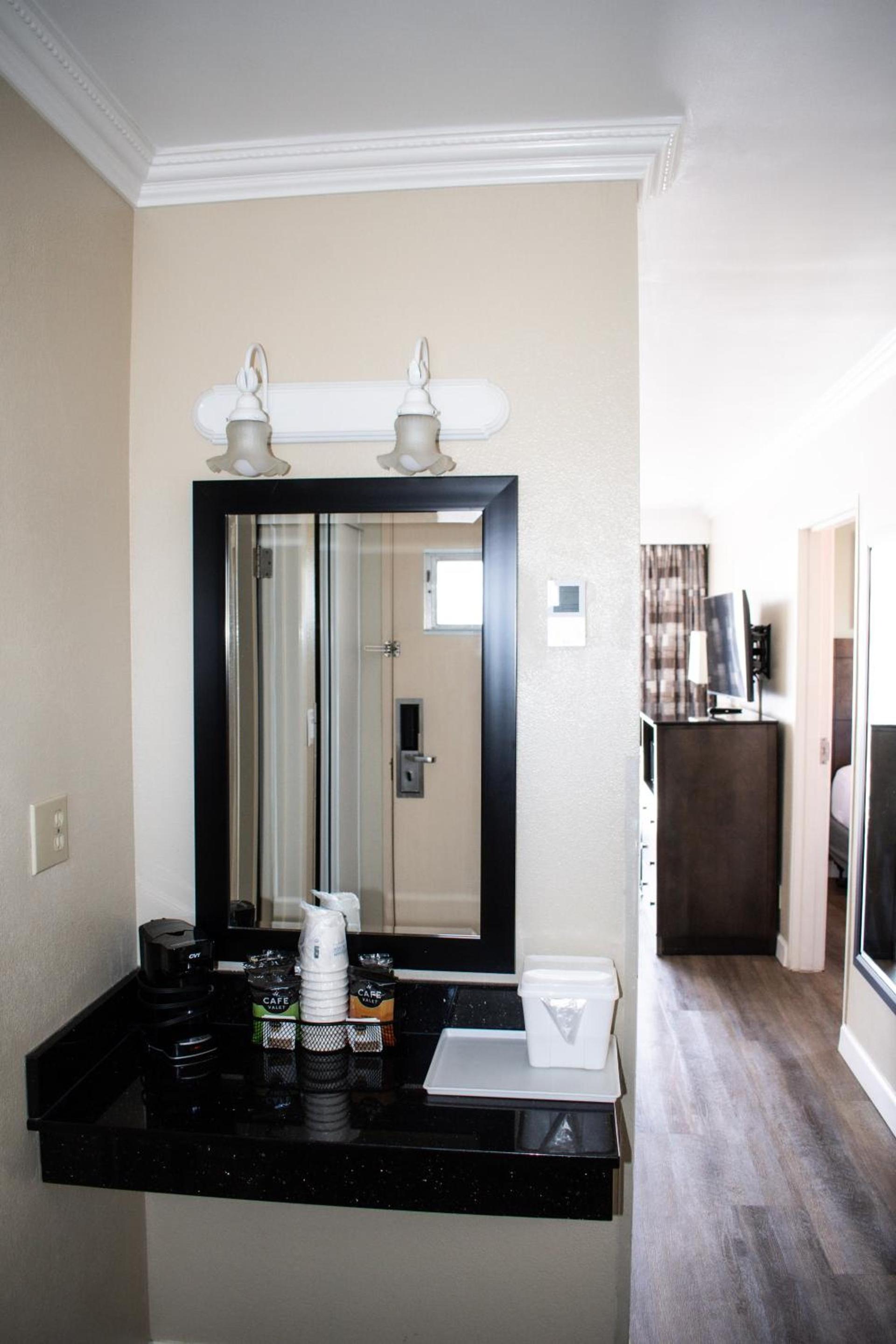 Travelodge by Wyndham Monterey Bay photo 44