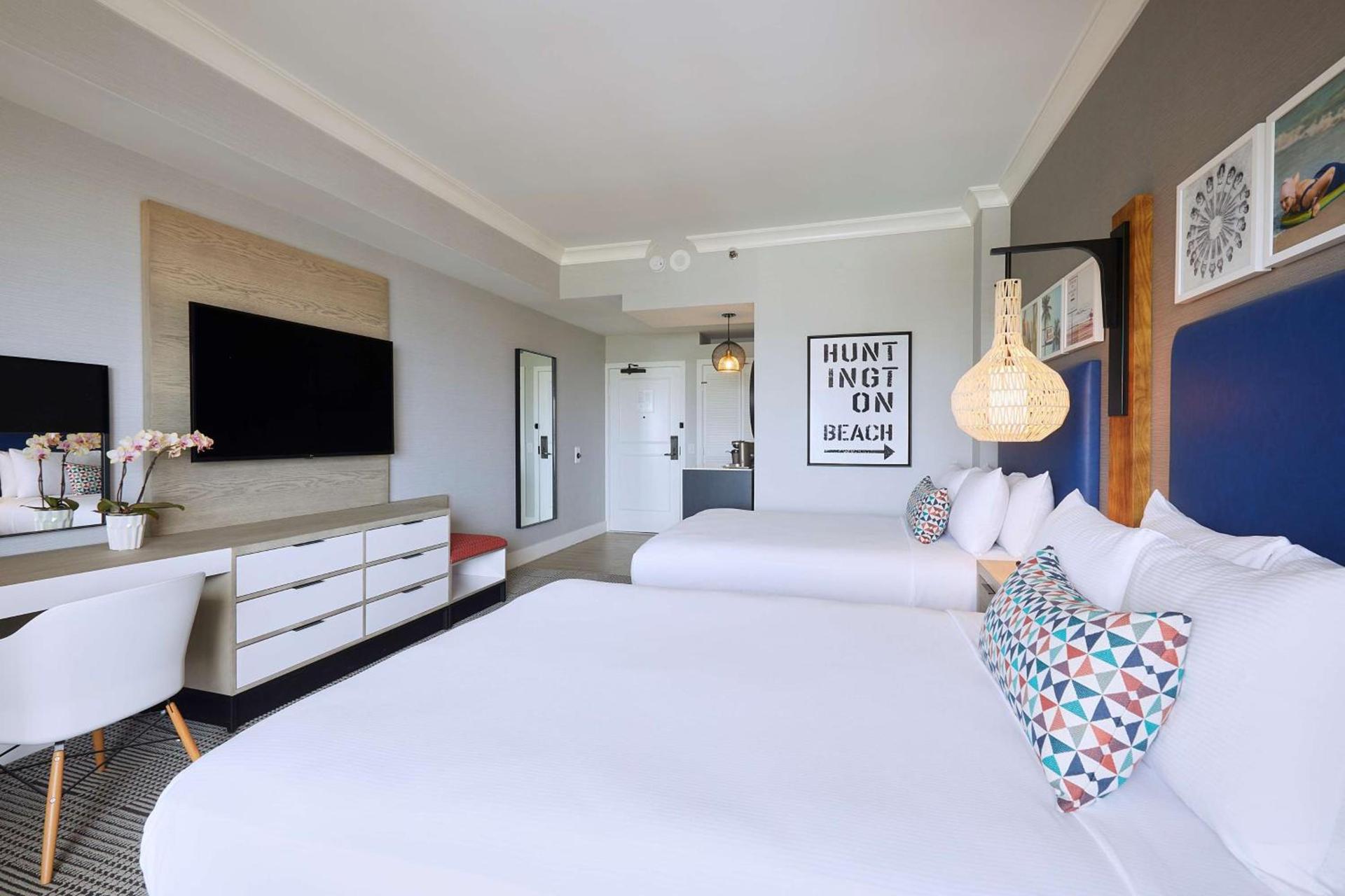 The Waterfront Beach Resort, A Hilton Hotel photo 57
