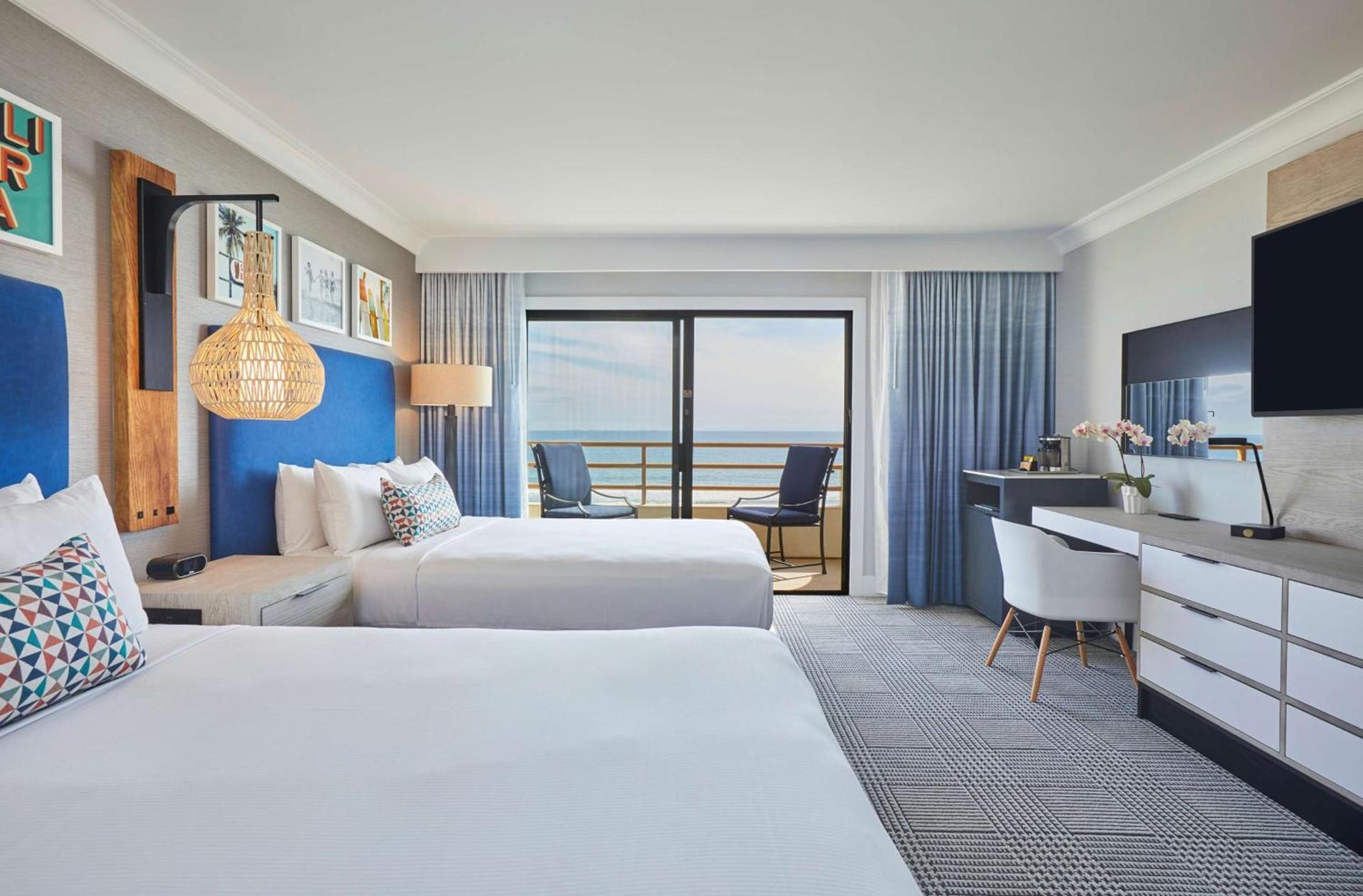 The Waterfront Beach Resort, A Hilton Hotel photo 69