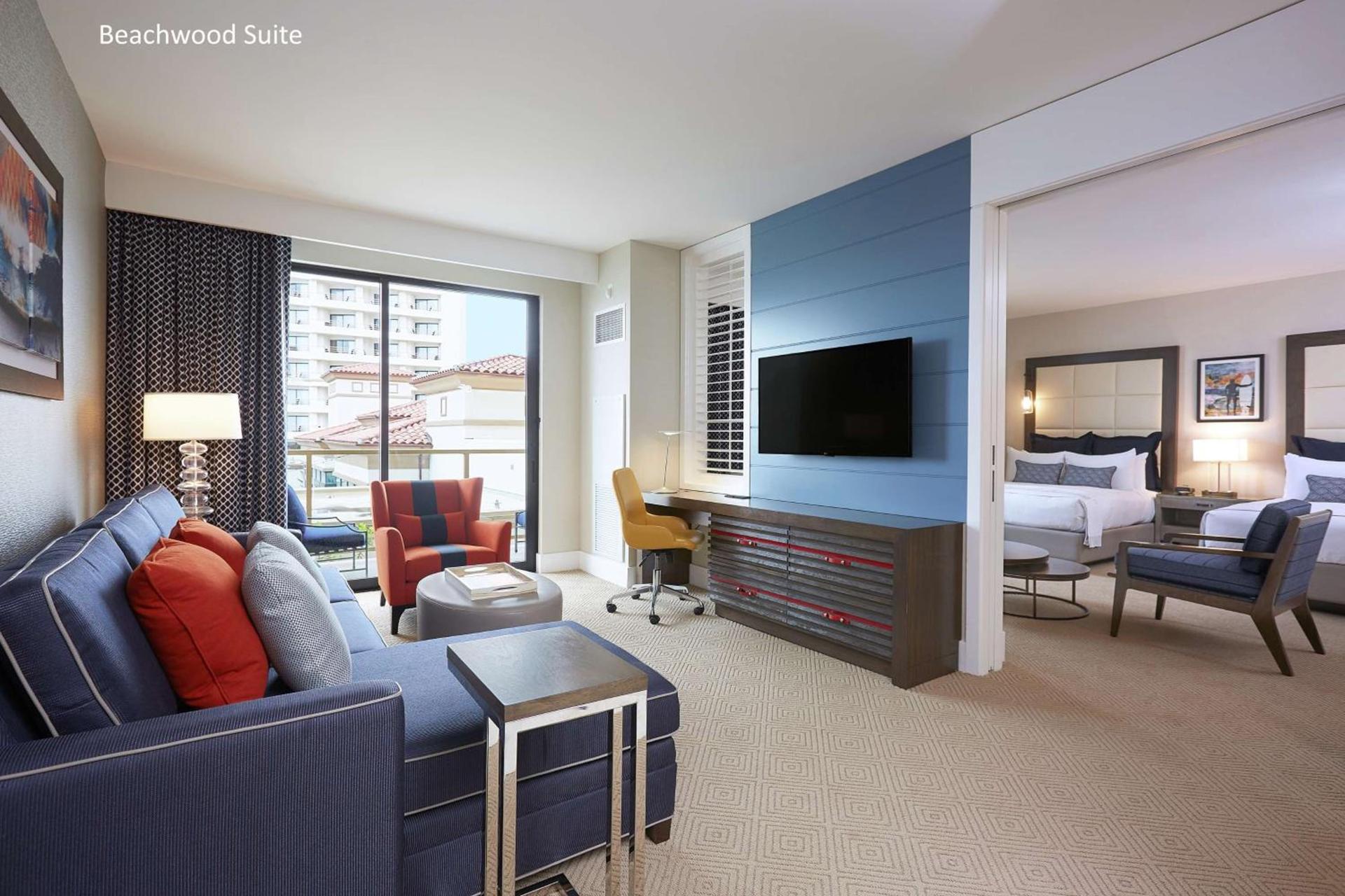 The Waterfront Beach Resort, A Hilton Hotel photo 73