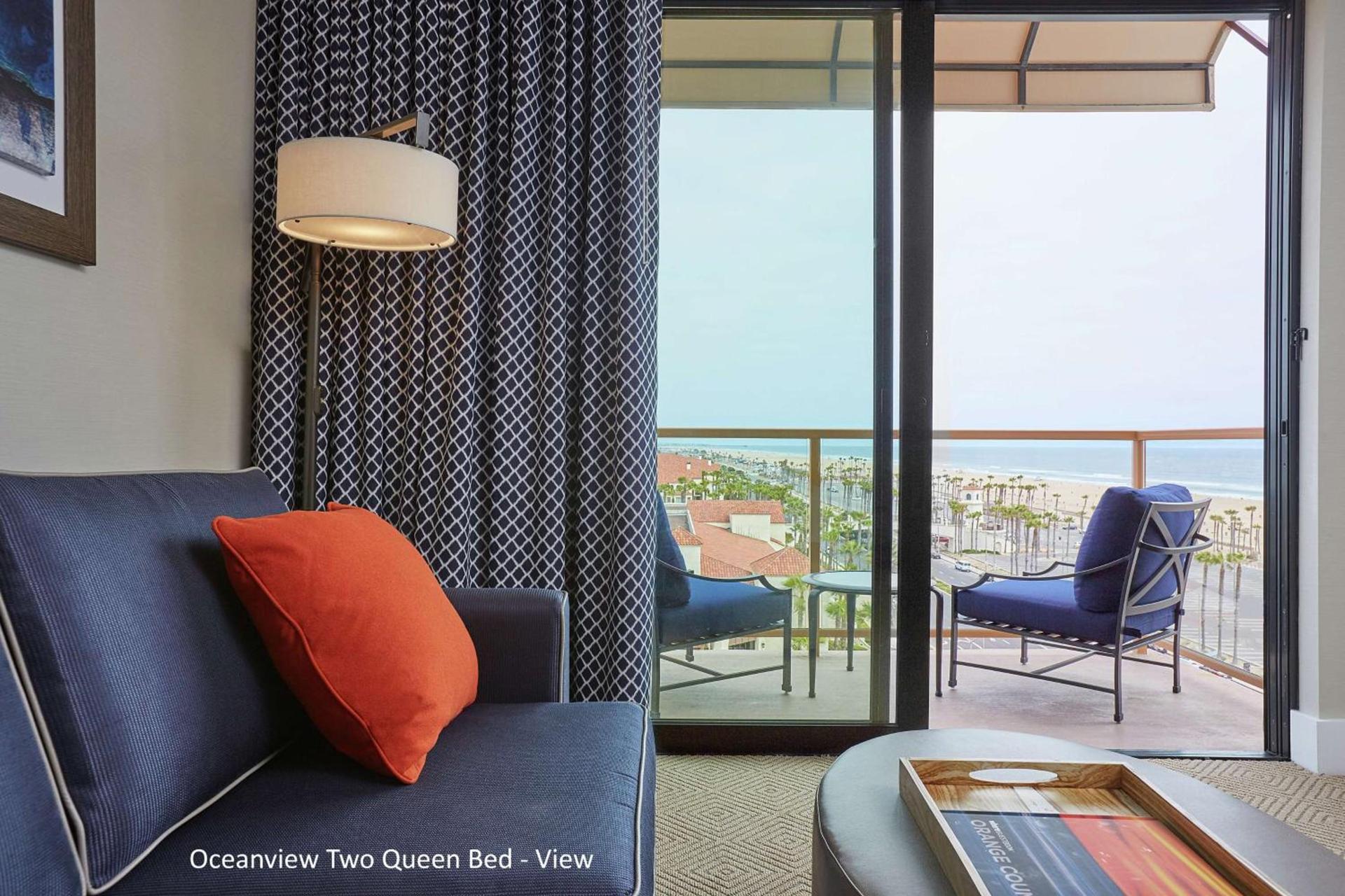 The Waterfront Beach Resort, A Hilton Hotel photo 80