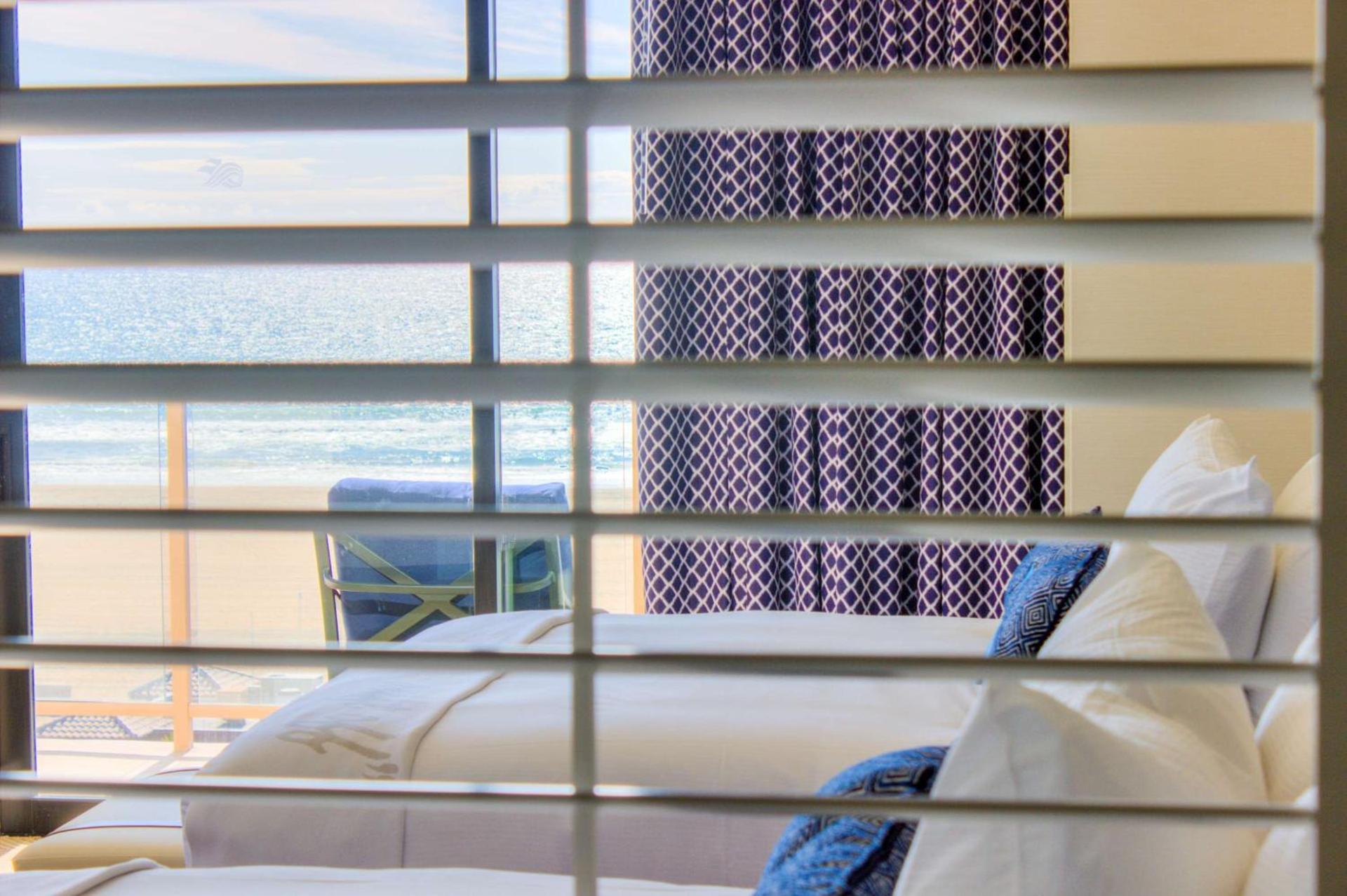 The Waterfront Beach Resort, A Hilton Hotel photo 86