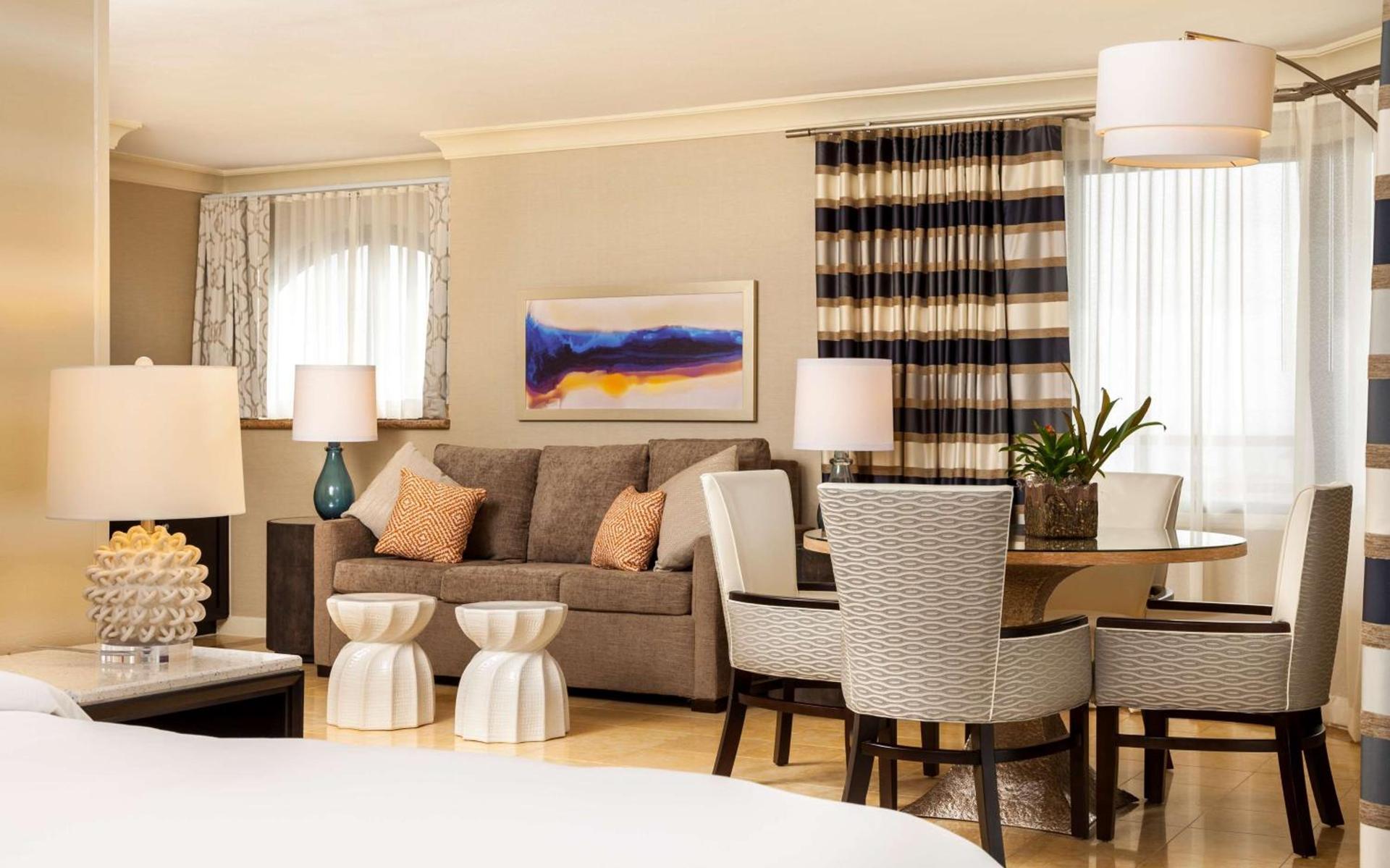 The Waterfront Beach Resort, A Hilton Hotel photo 91