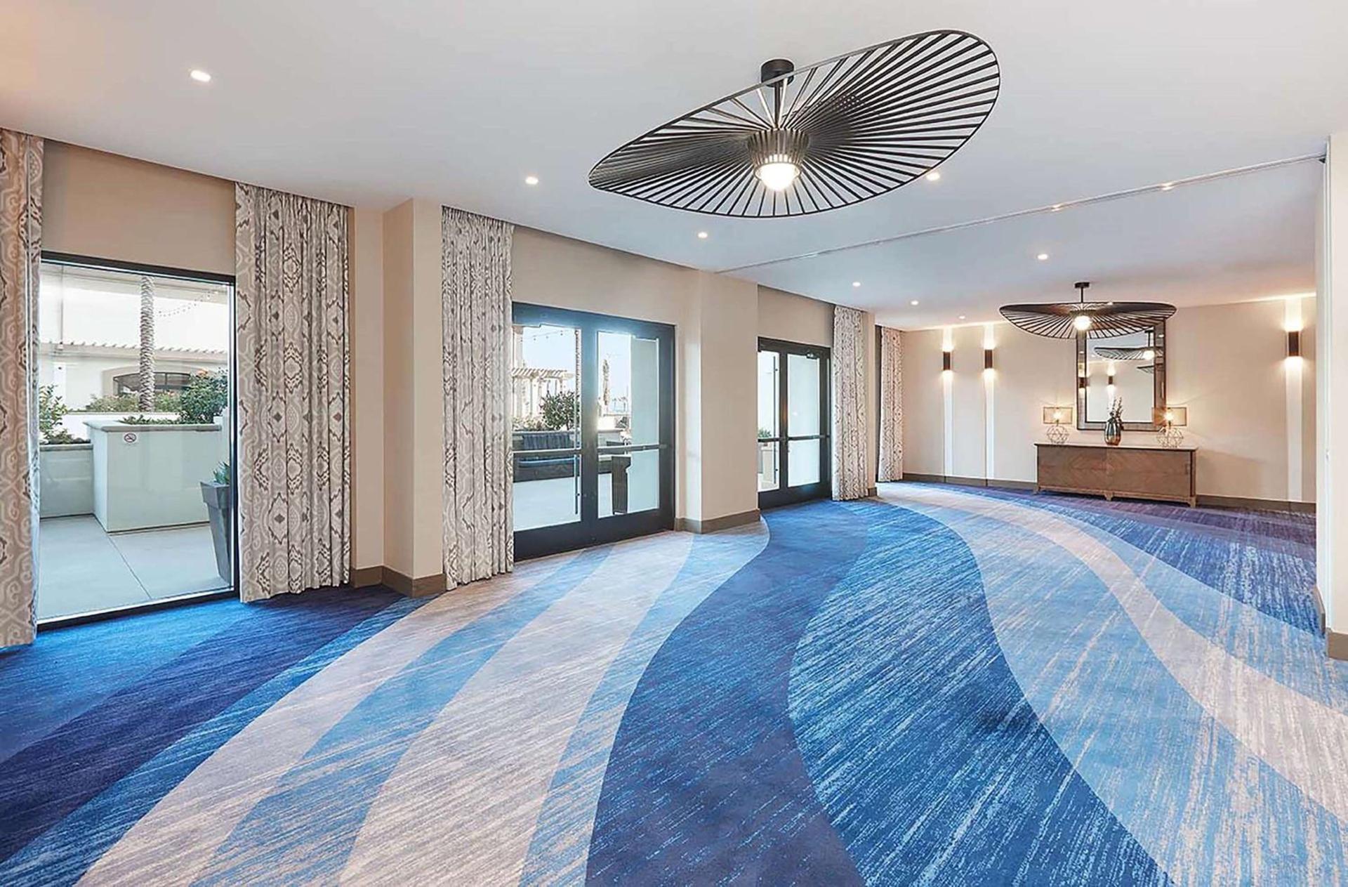The Waterfront Beach Resort, A Hilton Hotel photo 99