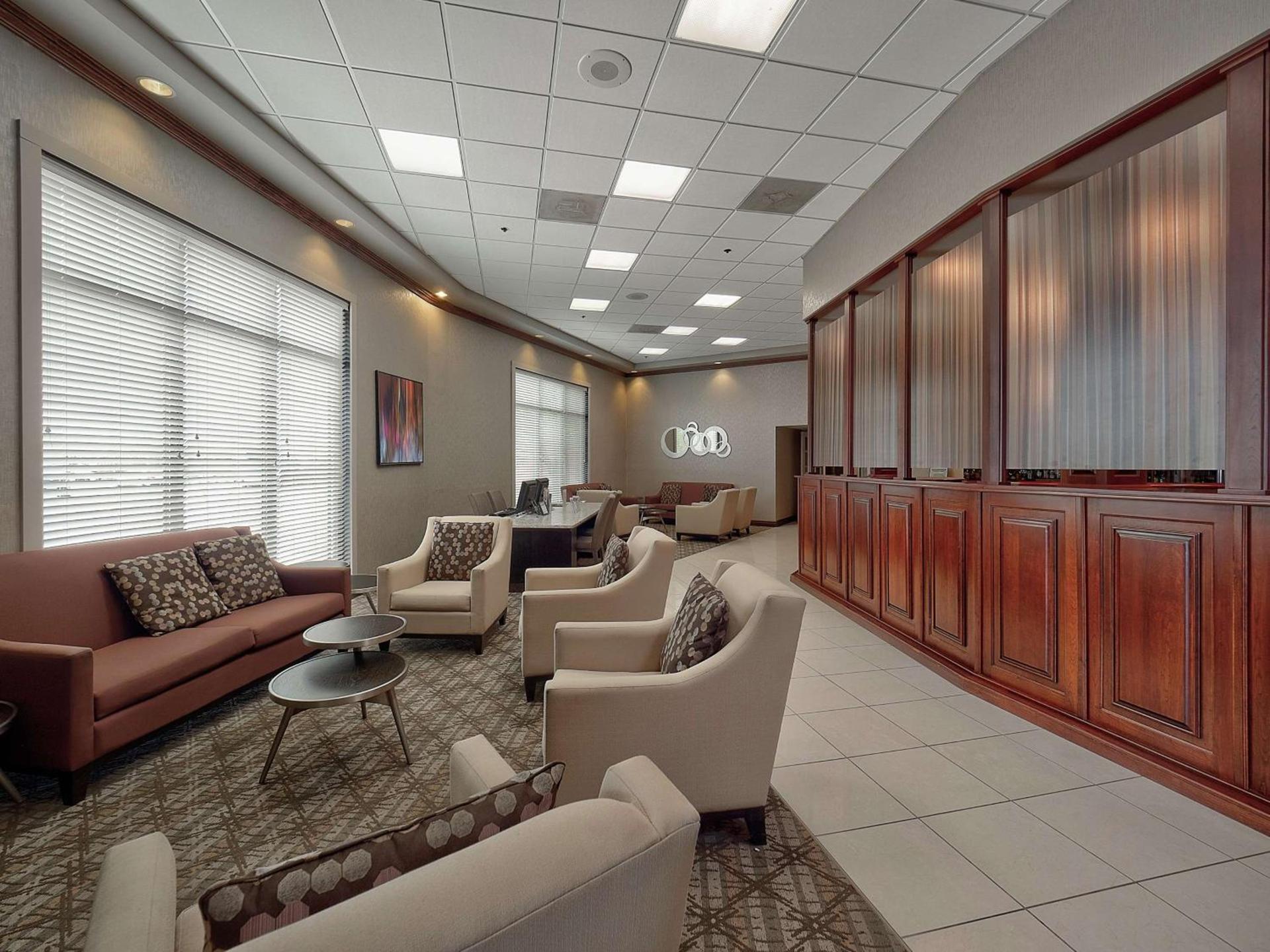 DoubleTree by Hilton Bloomington photo 94