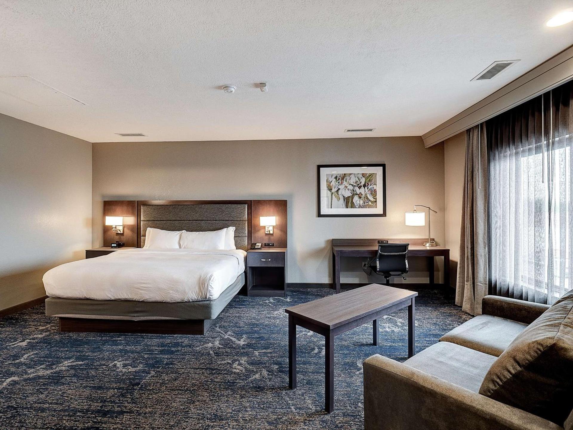 DoubleTree by Hilton Bloomington photo 7
