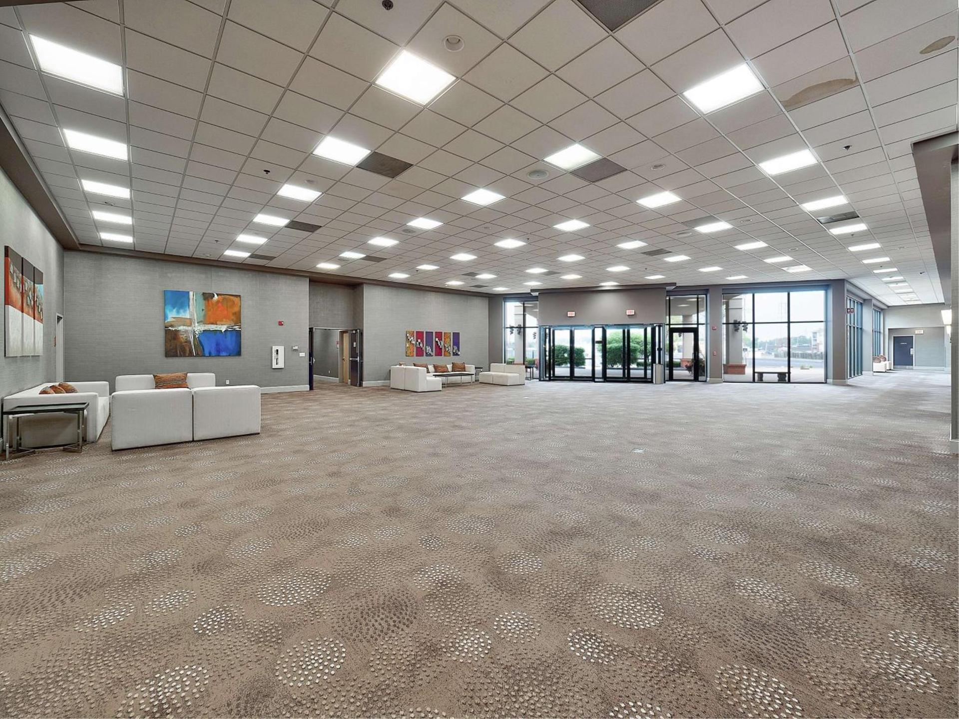 DoubleTree by Hilton Bloomington photo 38