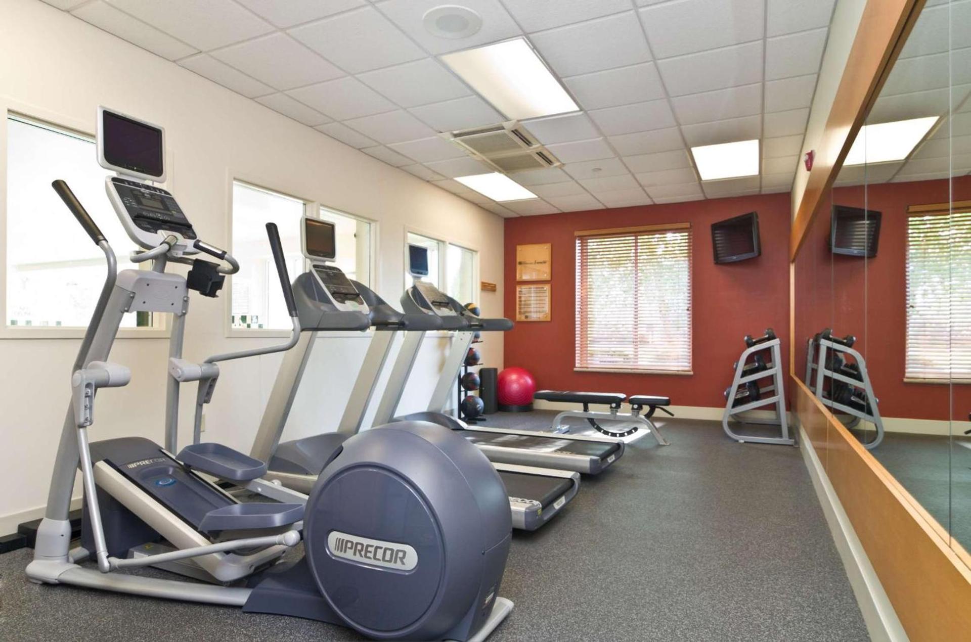 Hilton Garden Inn Wooster photo 39