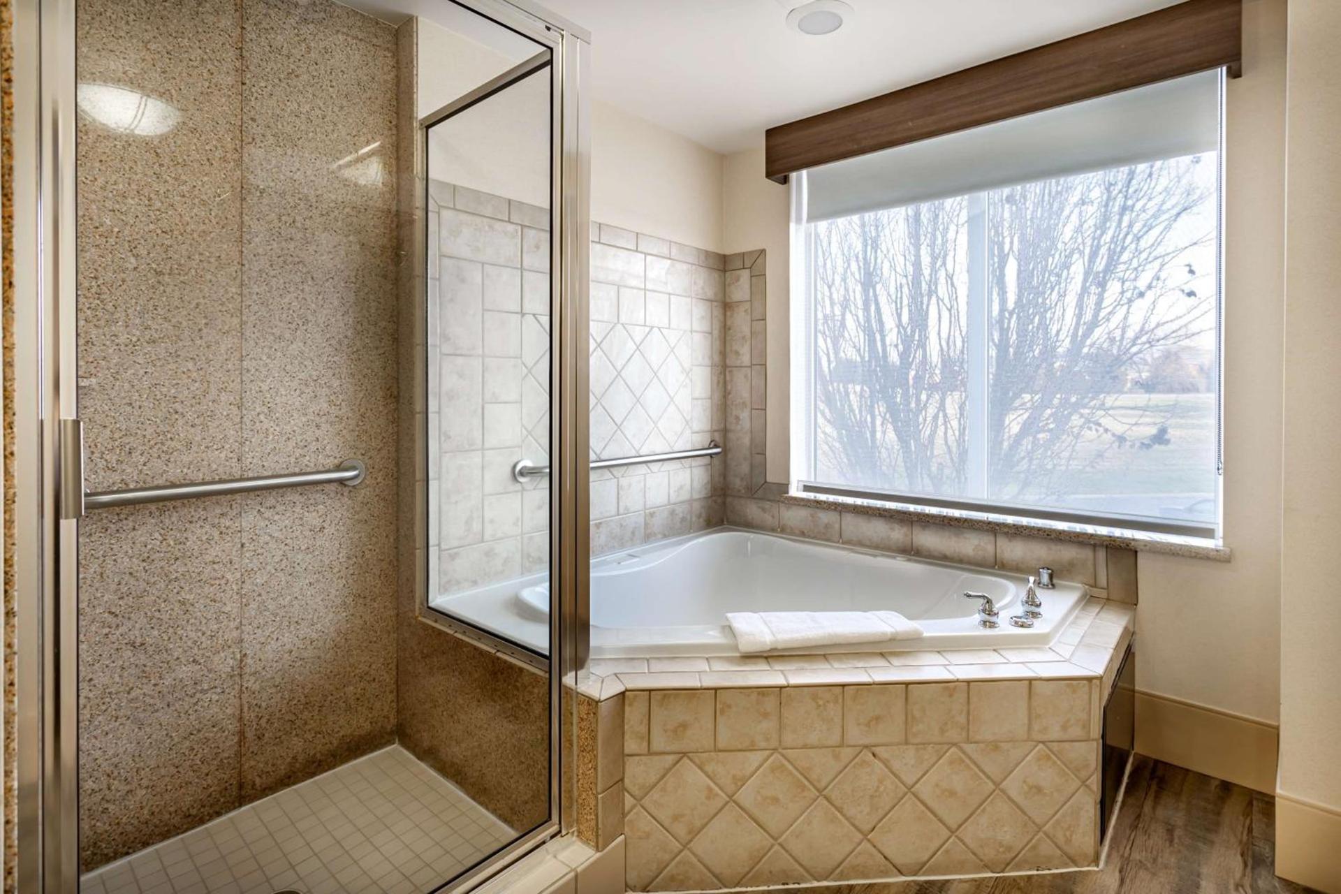 Hilton Garden Inn Wooster photo 8