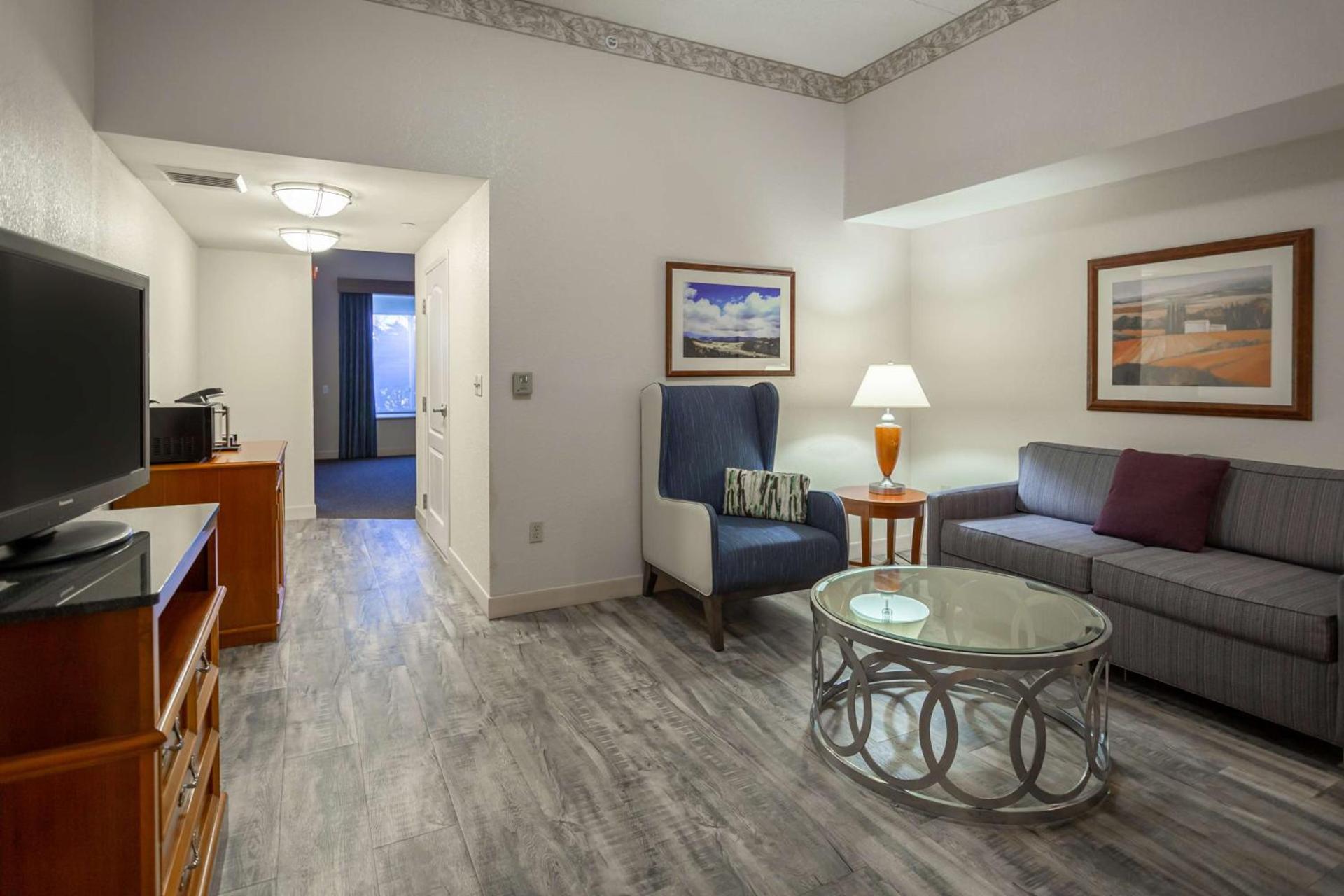 Hilton Garden Inn Wooster photo 11