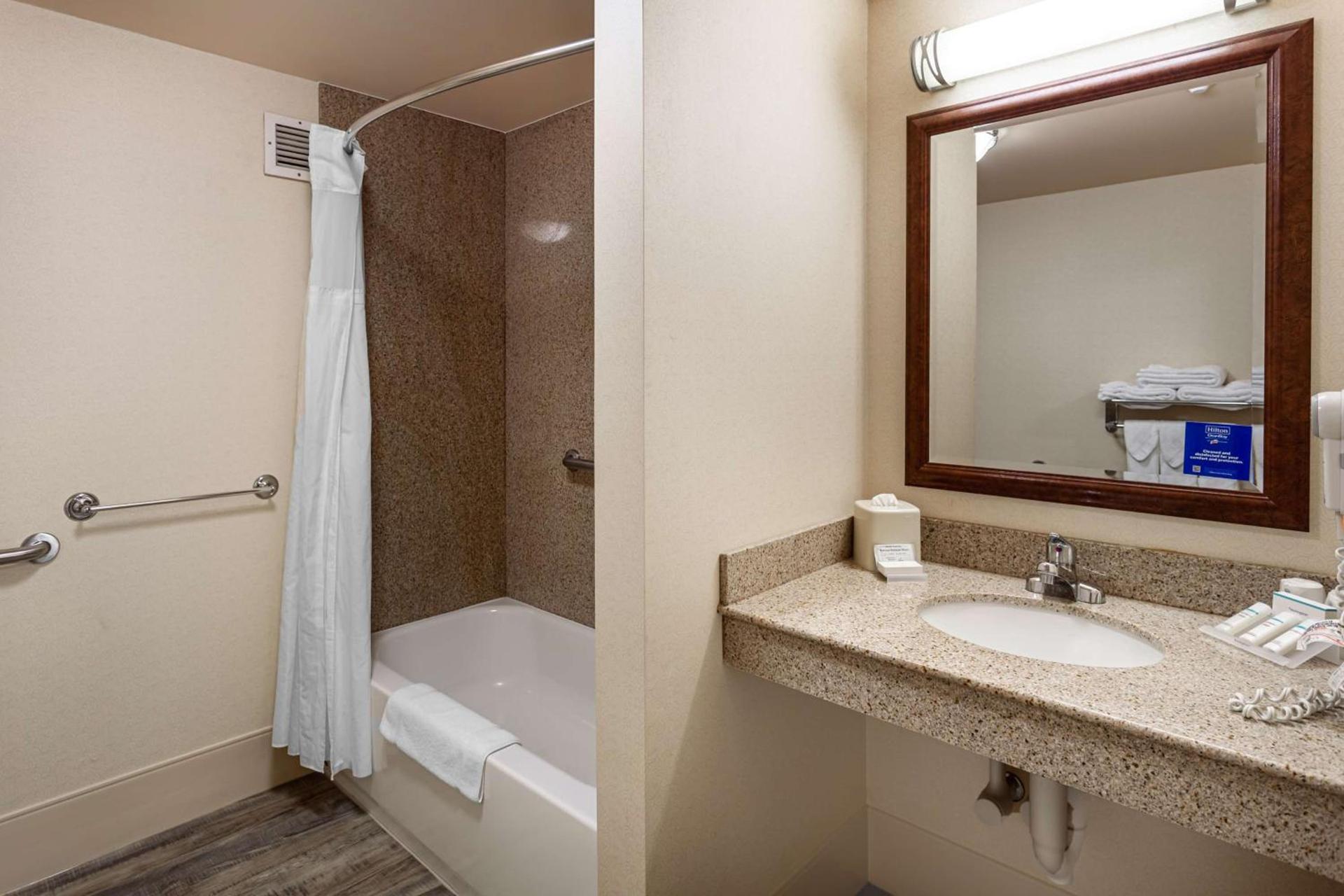 Hilton Garden Inn Wooster photo 20