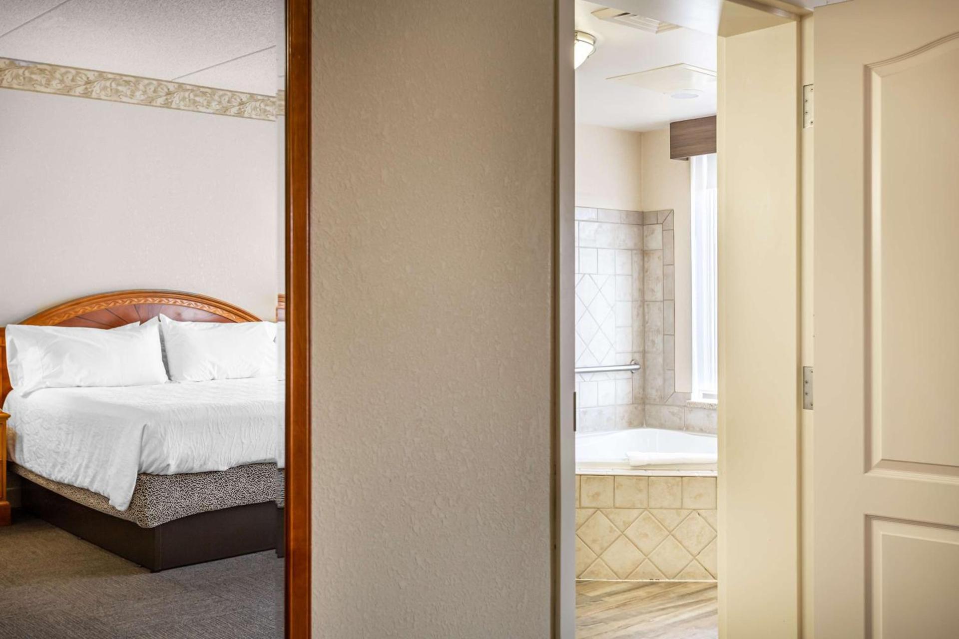 Hilton Garden Inn Wooster photo 29