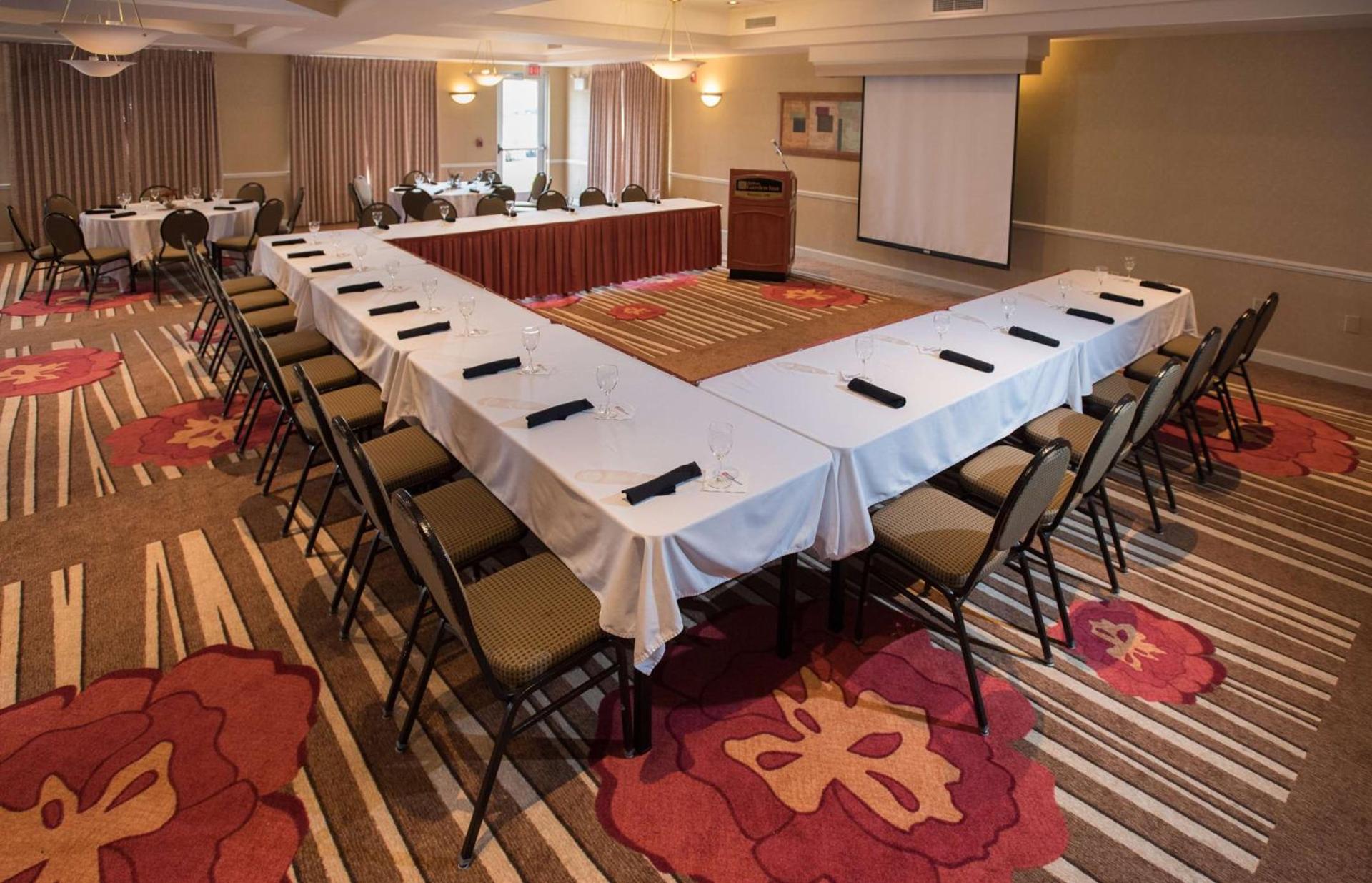 Hilton Garden Inn Wooster photo 33