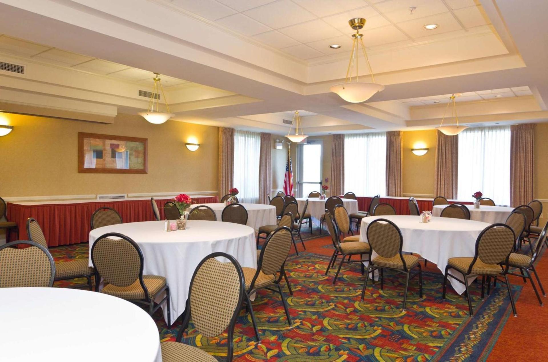 Hilton Garden Inn Wooster photo 35