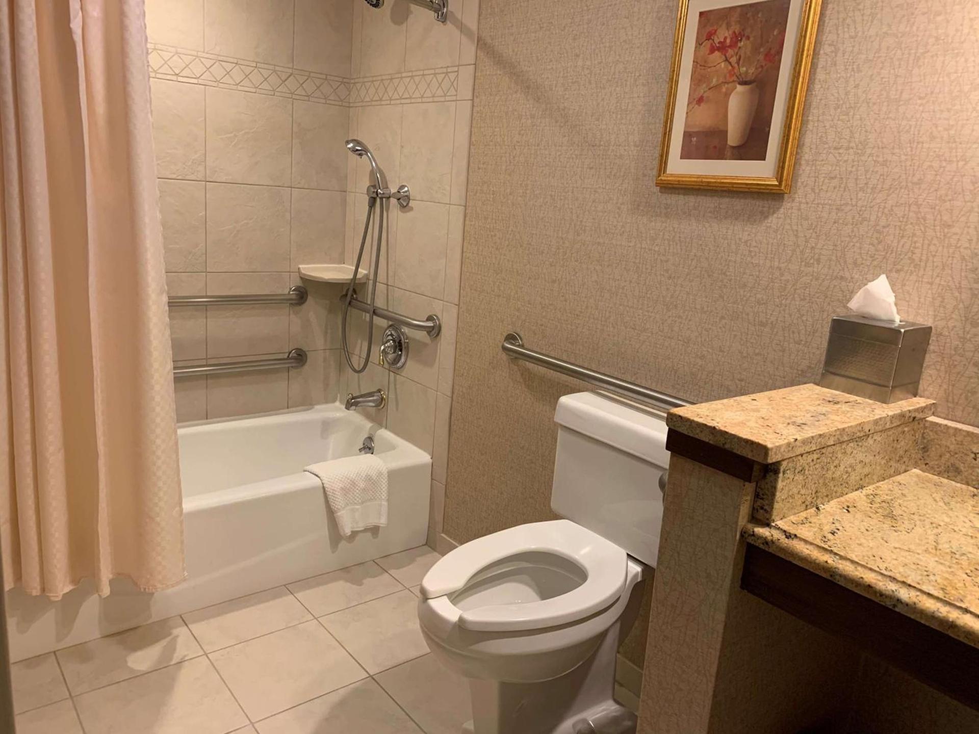 Hilton Chicago/Northbrook photo 37