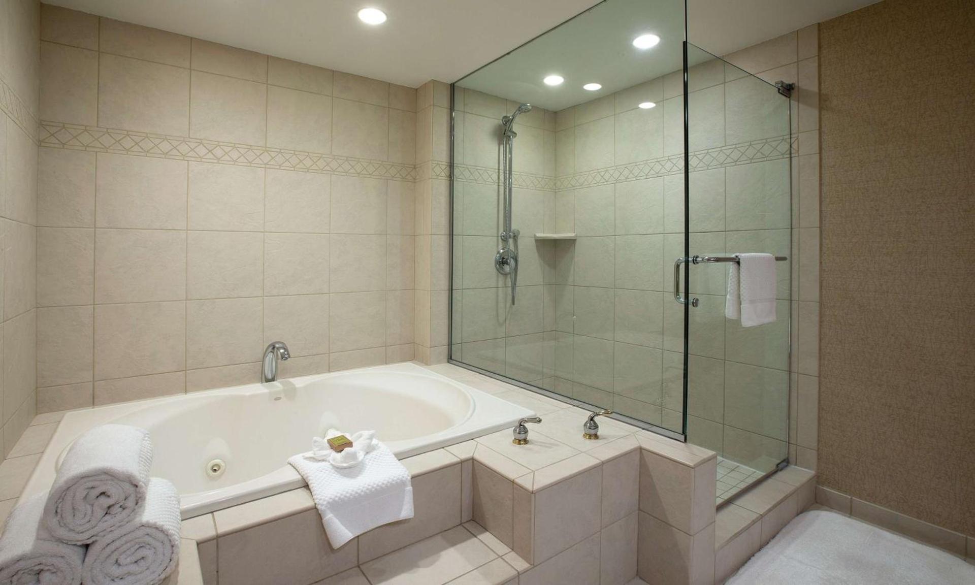 Hilton Chicago/Northbrook photo 41