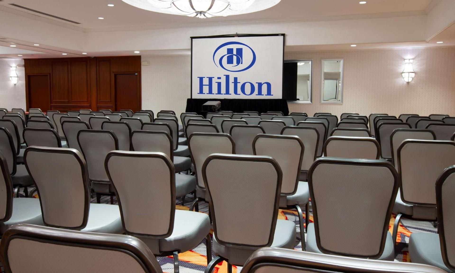 Hilton Chicago/Northbrook photo 62