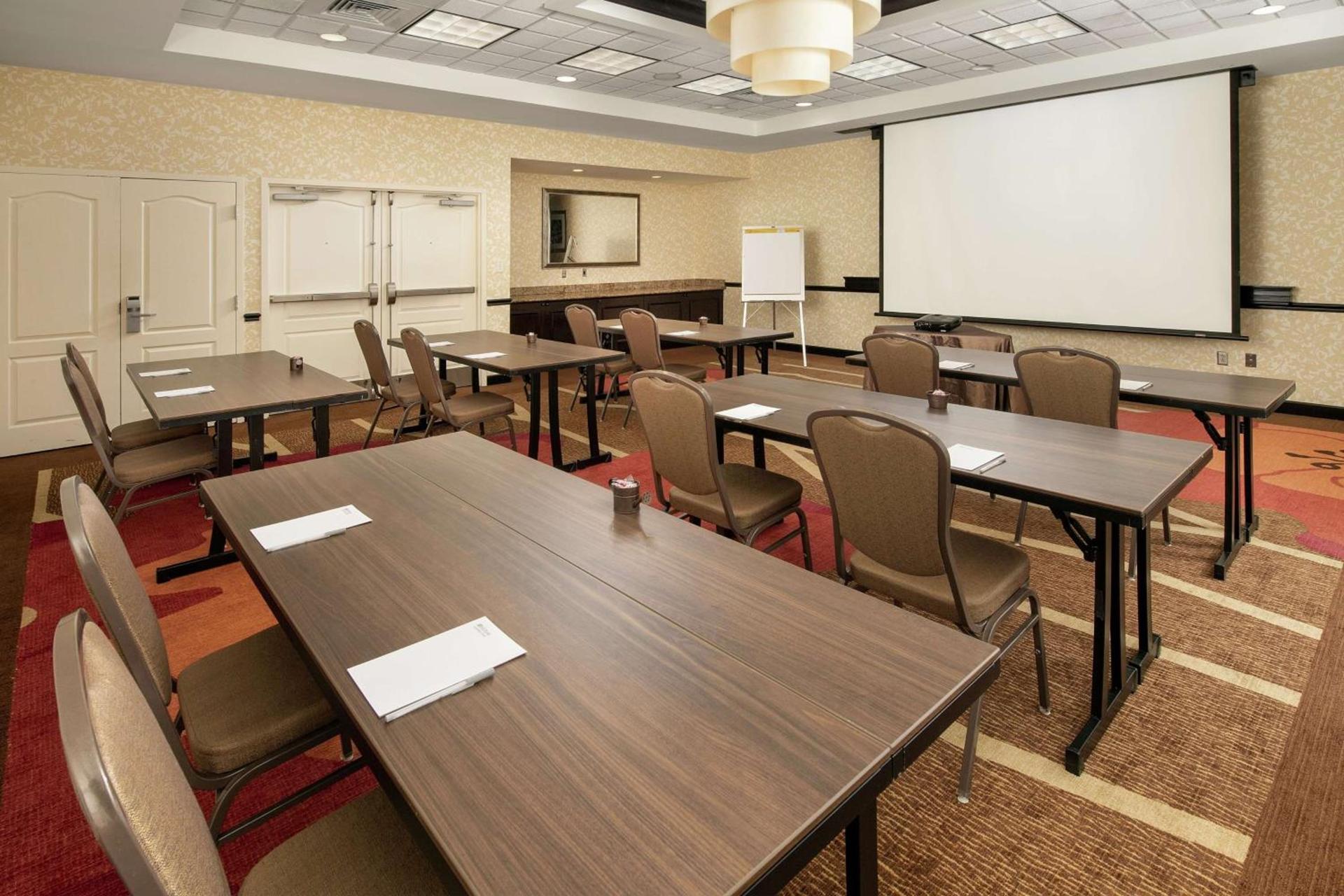 Hilton Garden Inn Frederick photo 25