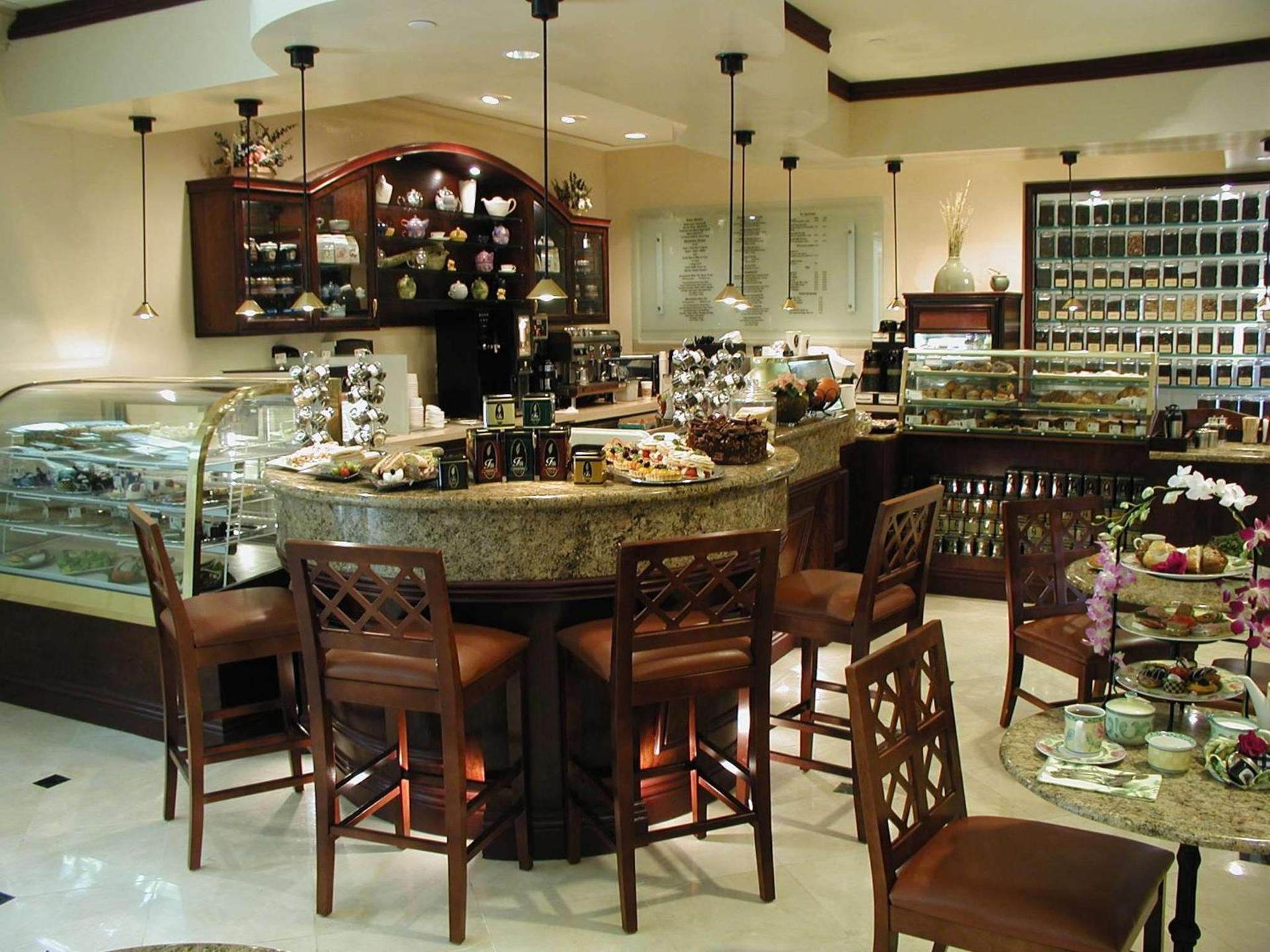 DoubleTree by Hilton Torrance - South Bay photo 8