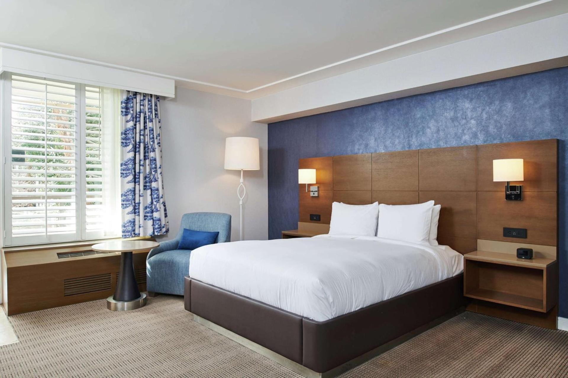 DoubleTree by Hilton Torrance - South Bay photo 11