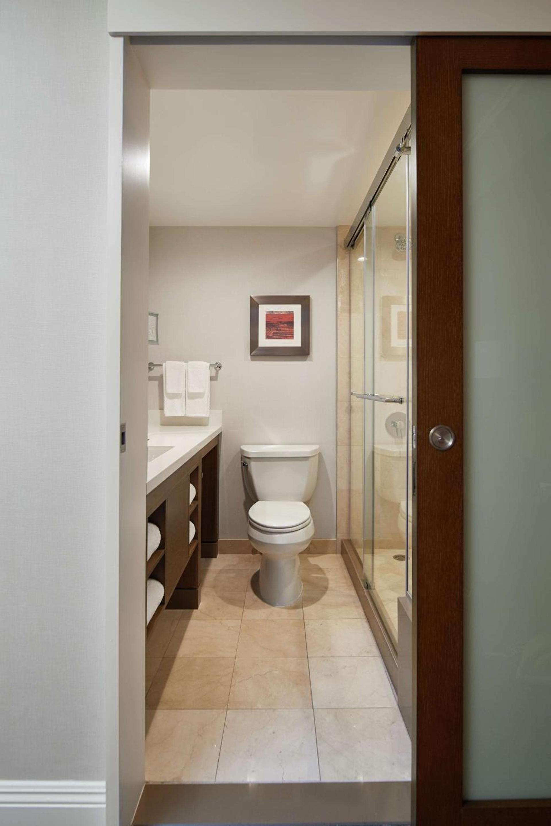 DoubleTree by Hilton Torrance - South Bay photo 25