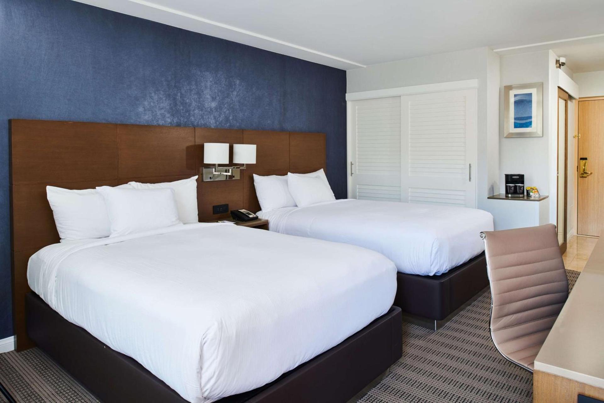 DoubleTree by Hilton Torrance - South Bay photo 27