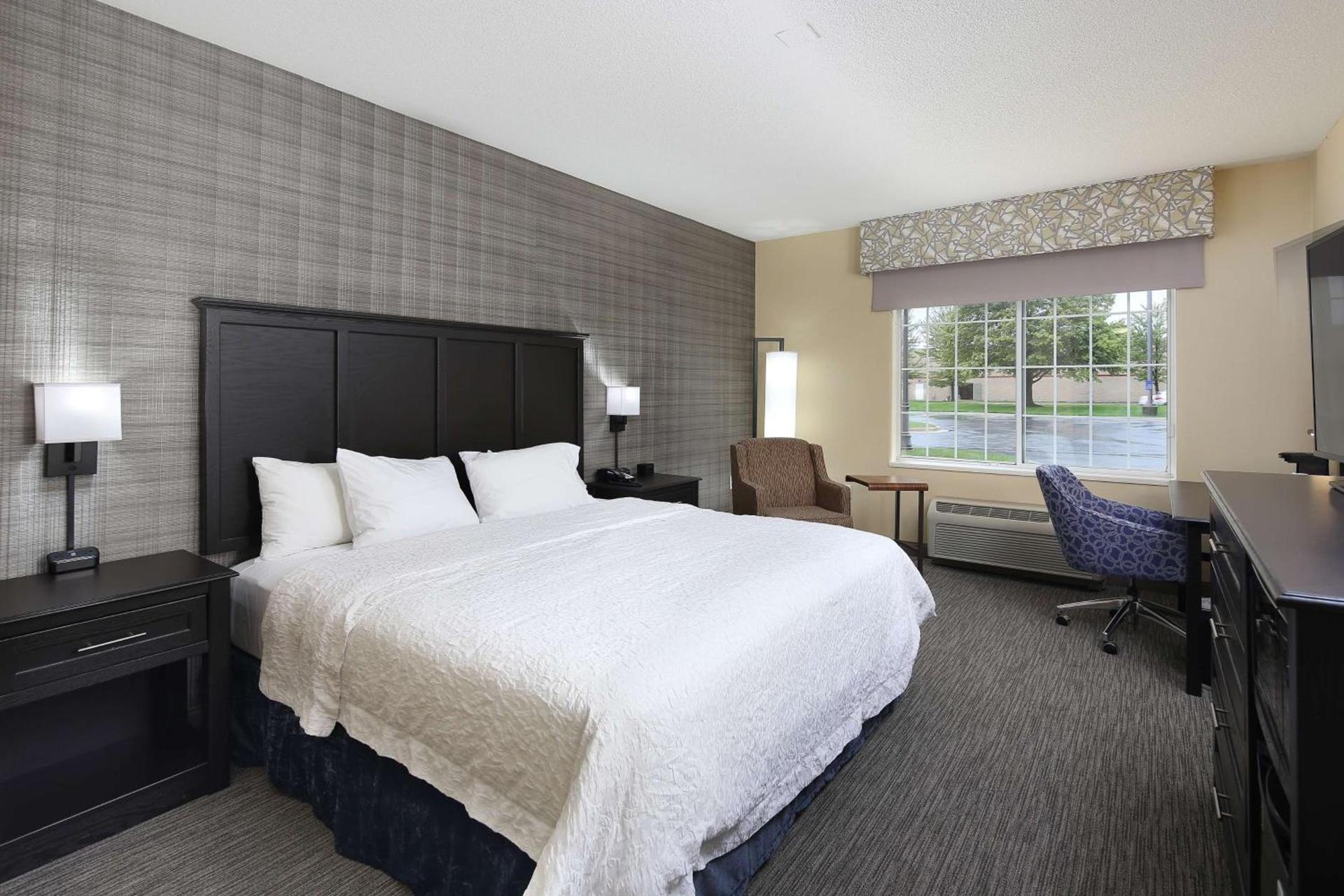 Hampton Inn Holland photo 19