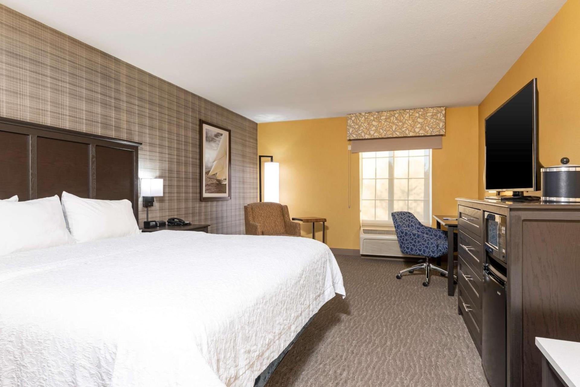 Hampton Inn Holland photo 27