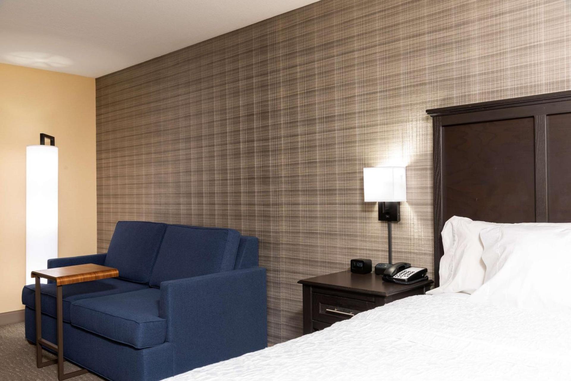 Hampton Inn Holland photo 30