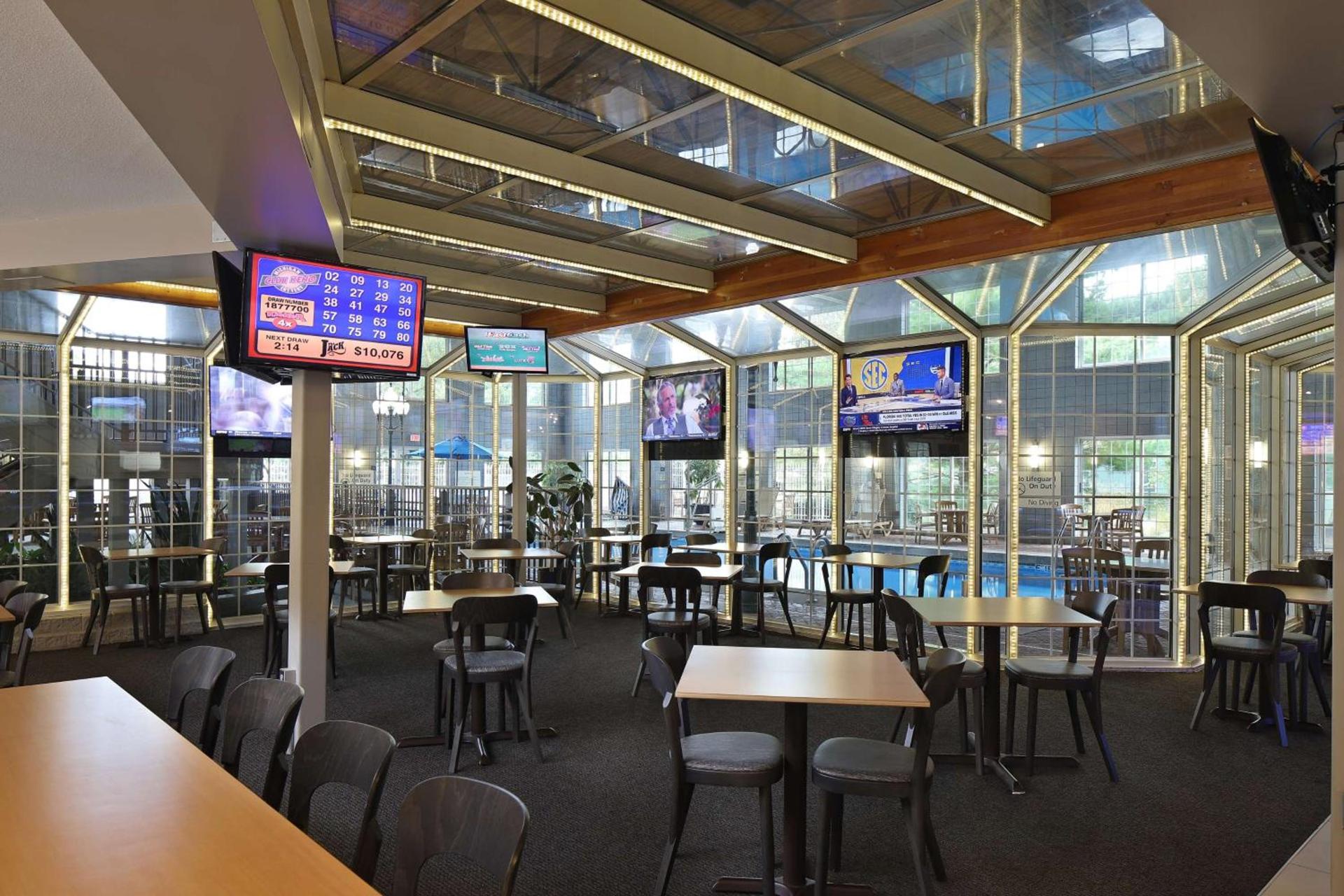 Hampton Inn Holland photo 45