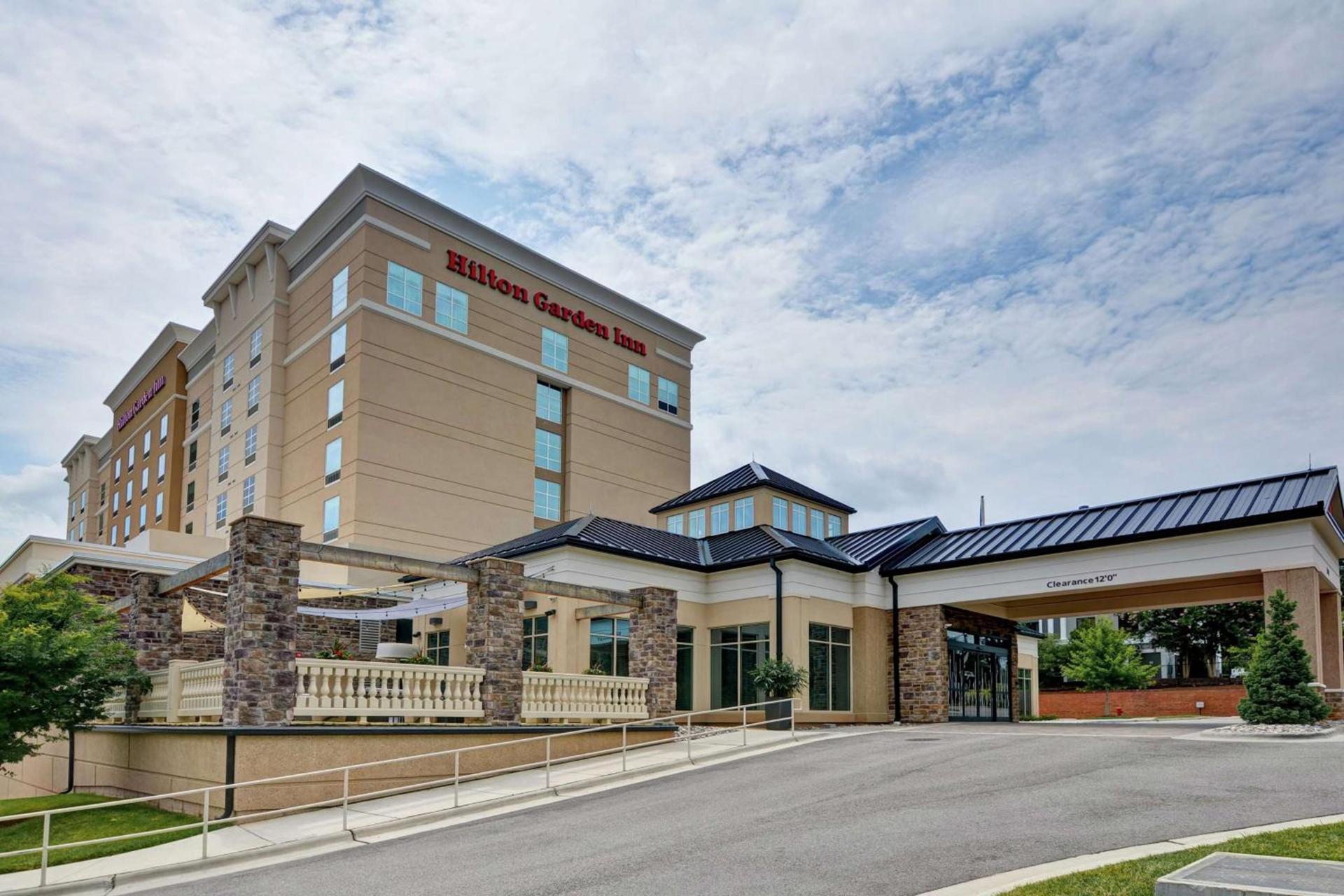 Hilton Garden Inn Raleigh/Crabtree Valley photo 1