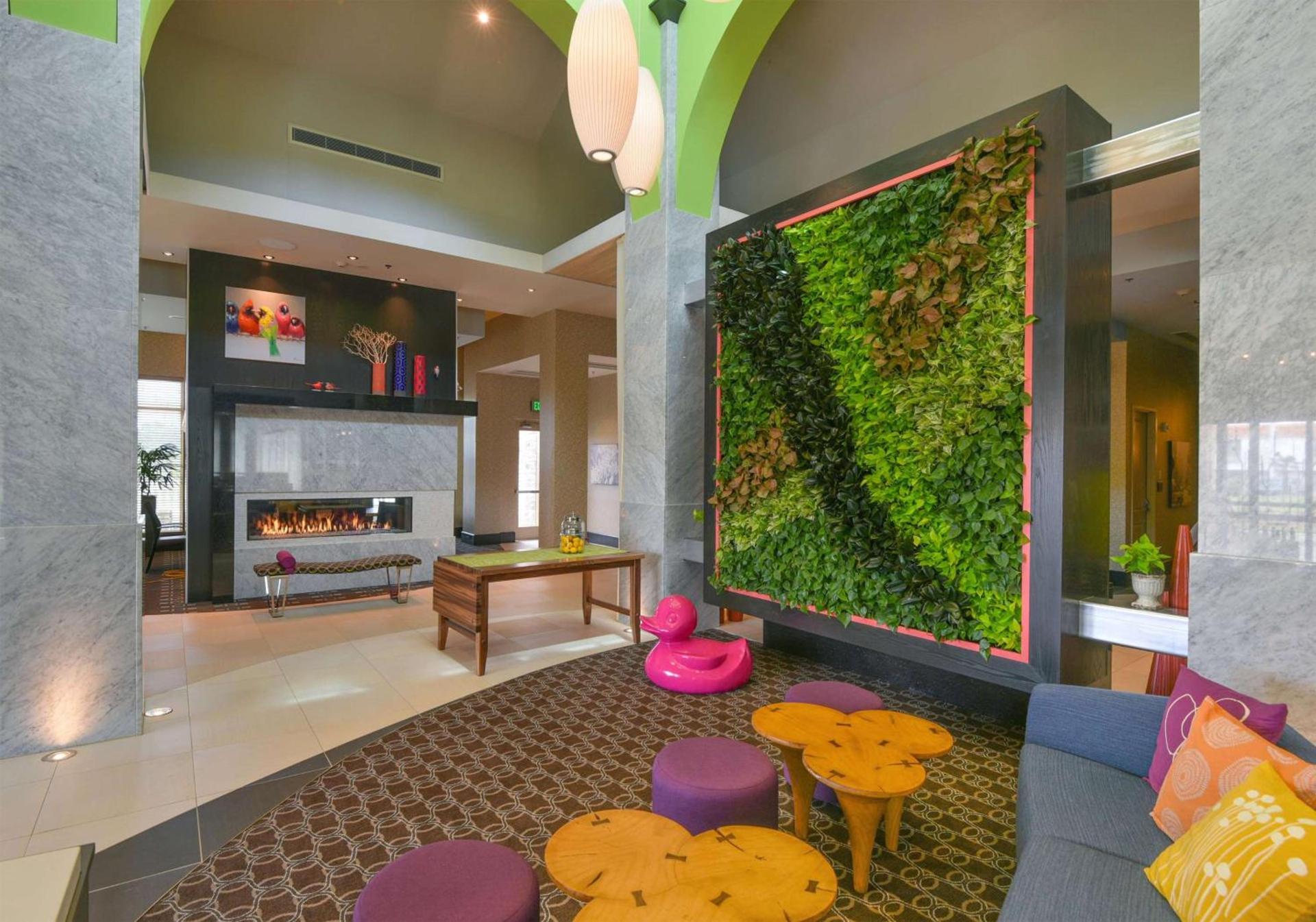 Hilton Garden Inn Raleigh/Crabtree Valley photo 6