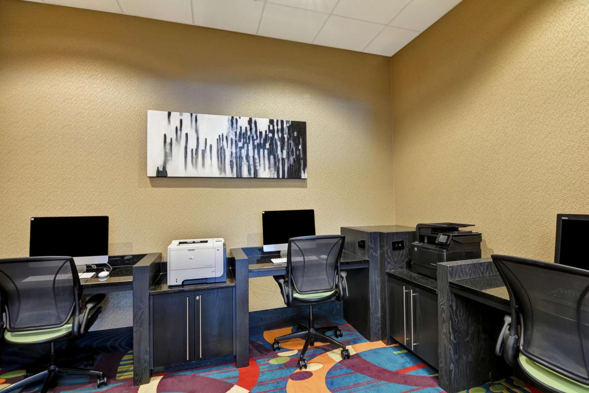 Hilton Garden Inn Raleigh/Crabtree Valley photo 62