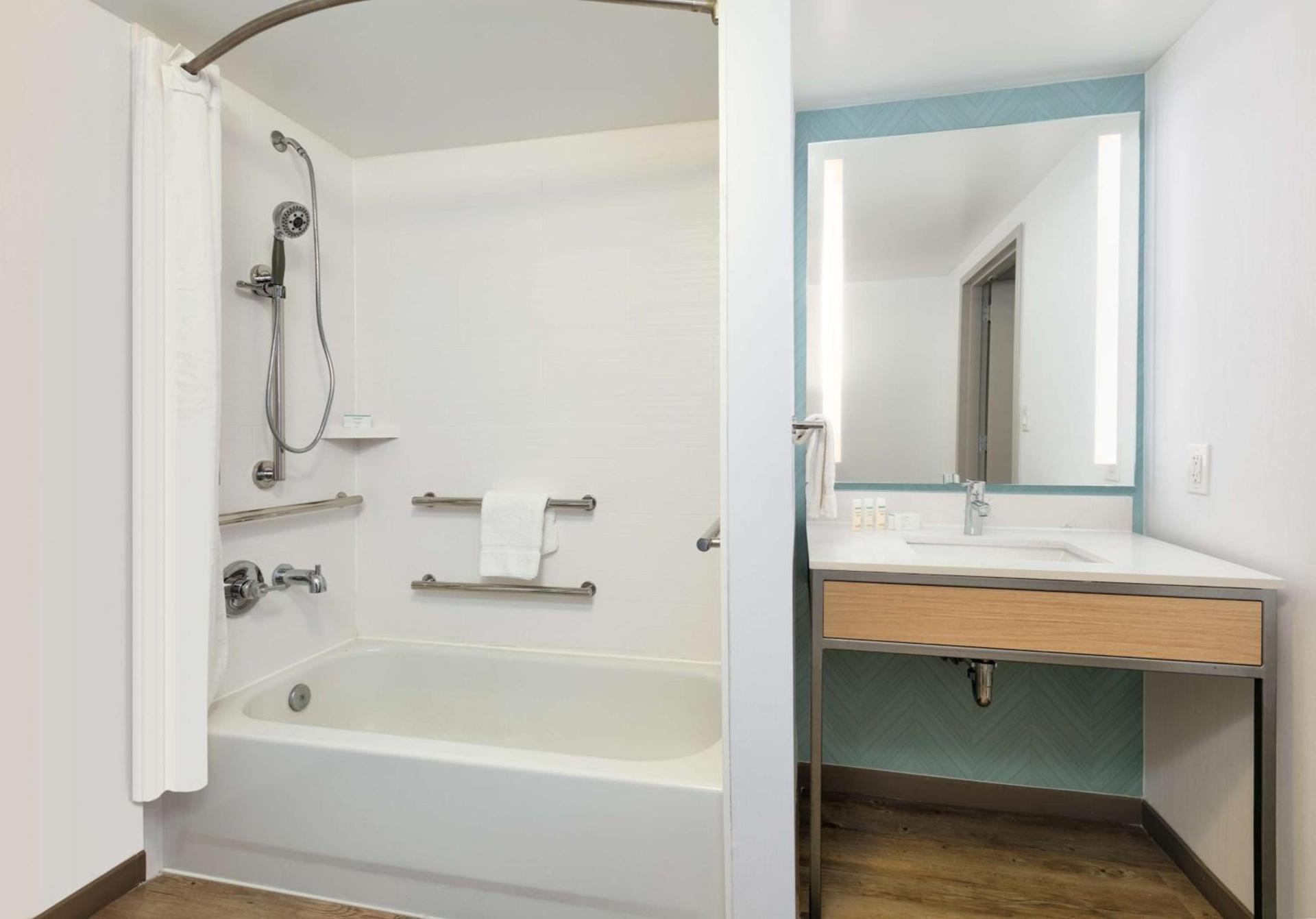 Hilton Garden Inn Irvine East/Lake Forest photo 16